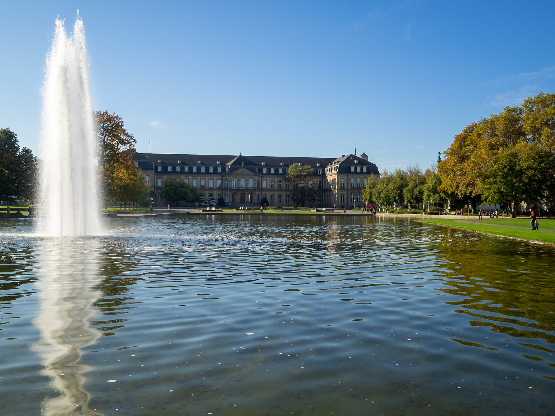 Stuttgart Oberer Schlossgarten and Neue Schloss