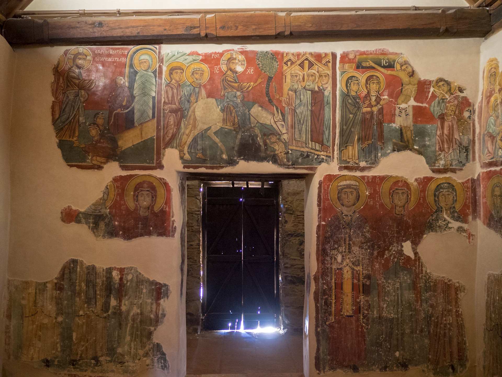 Panagia tou Moutolla interior frescos