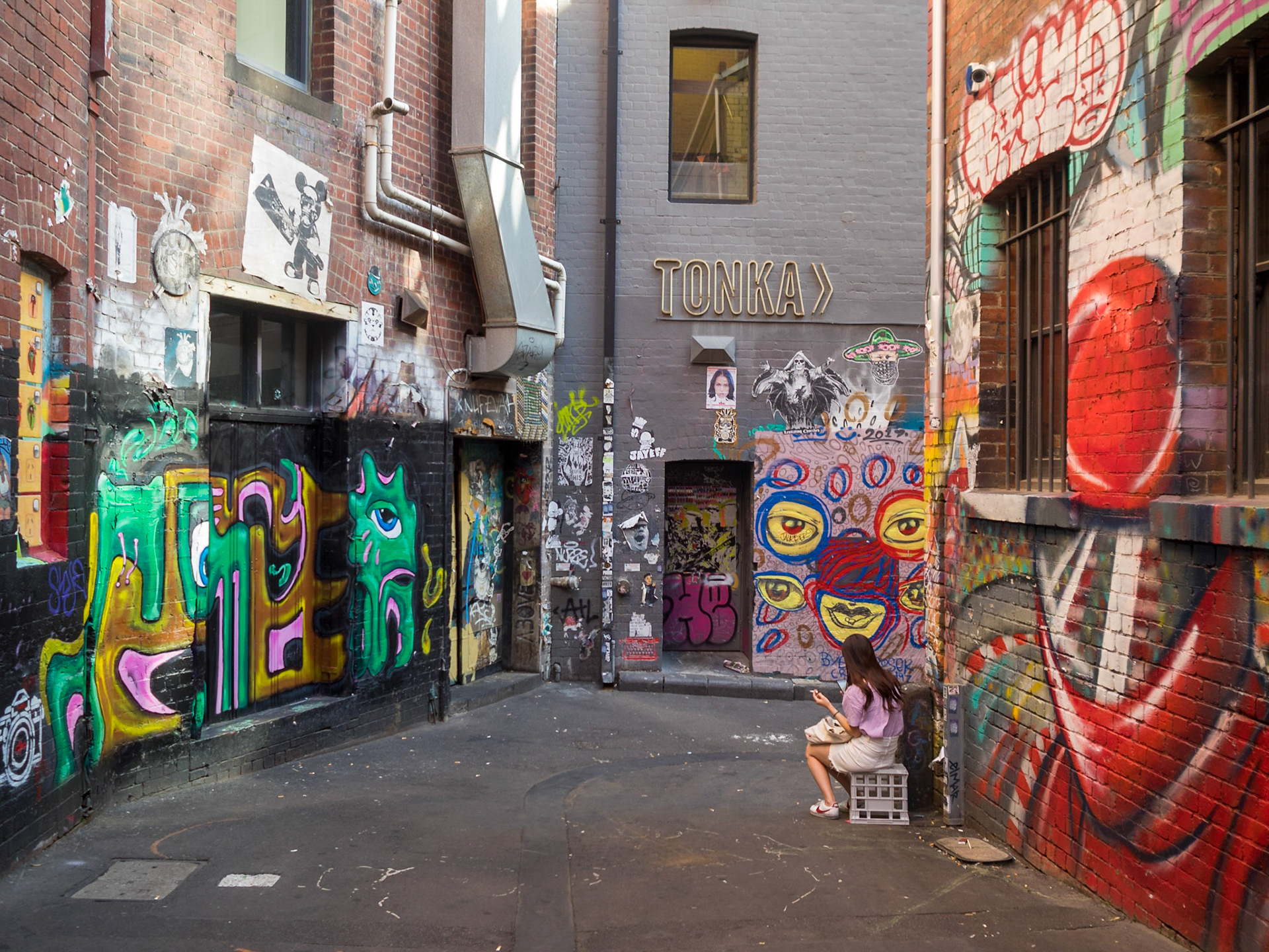 Duckboard Place street art, Melbourne