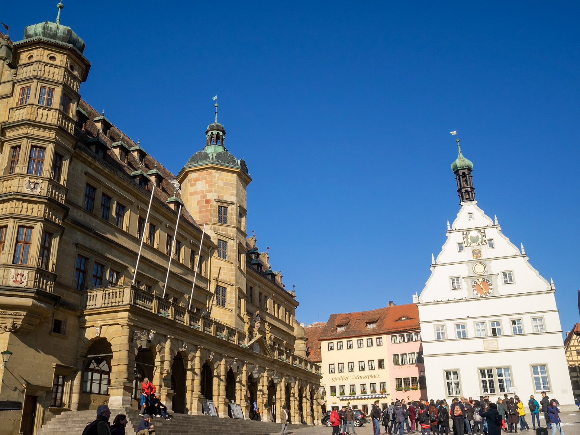 Rothenburg ob der Tauber Marktplatz Rathaus und Ratstrinkstube buildings