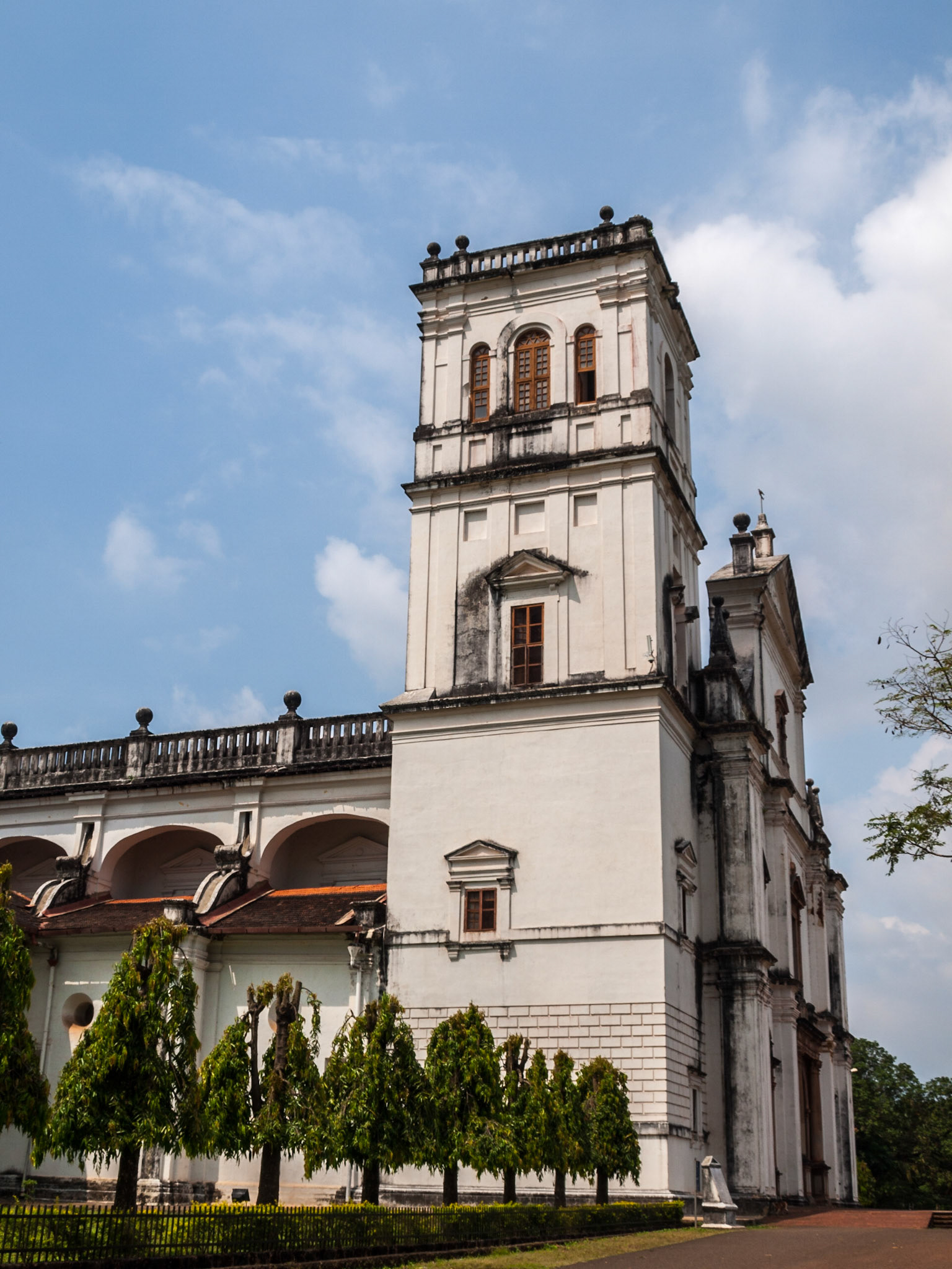 Sé Cathedral side view