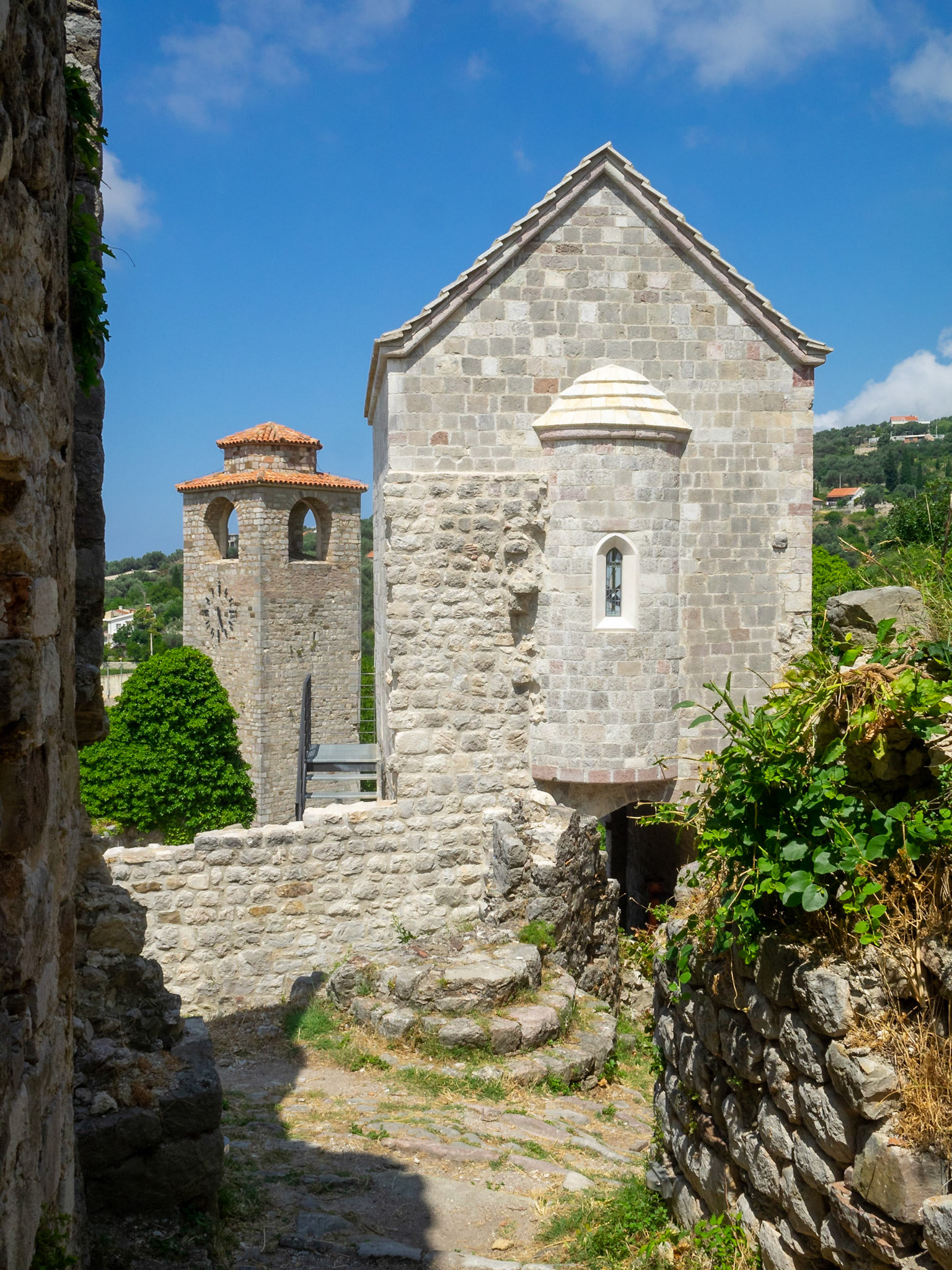 Stari Bar ruins