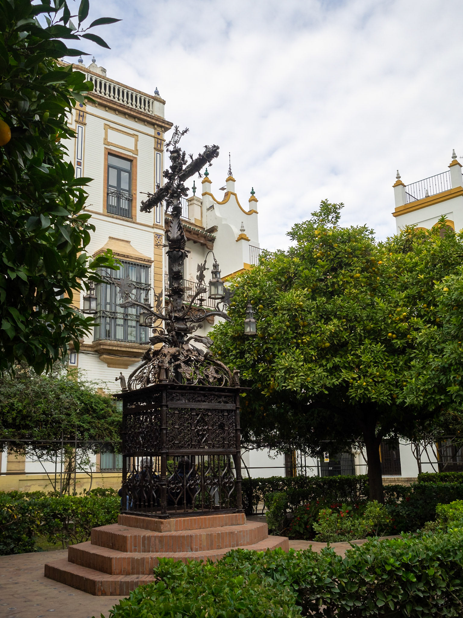 Plaza de Santa Cruz, Seville