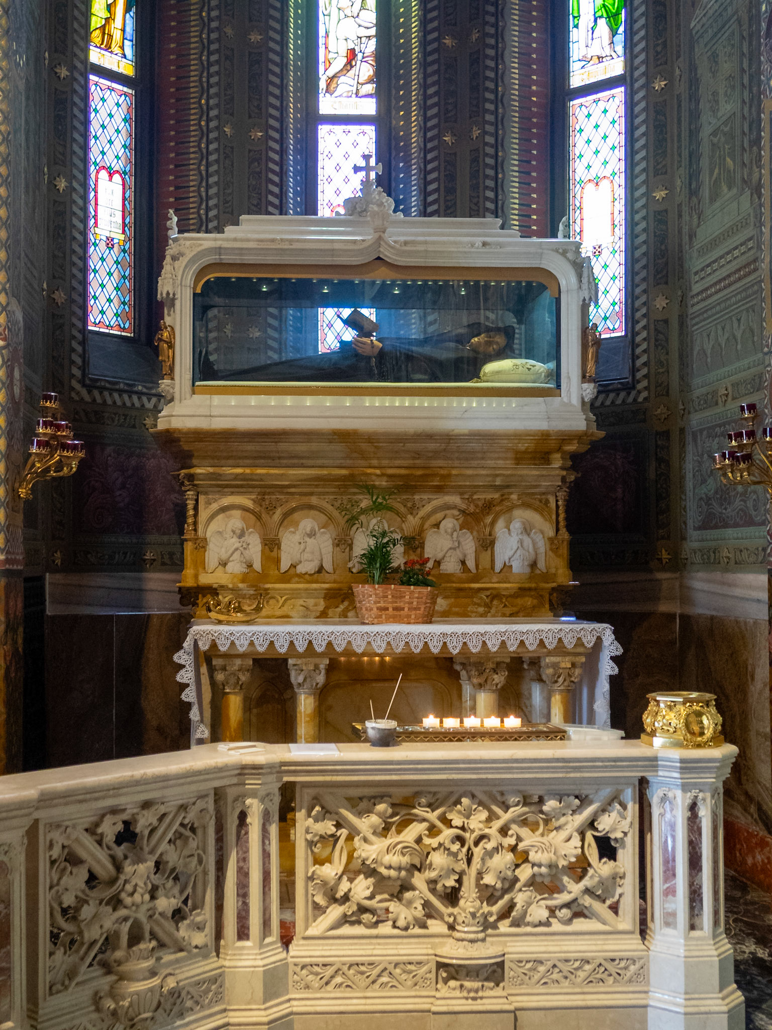 Glass sarcophagus Sanctuary of Saints Bartolomea Capitanio e Vincenza Gerosa, Lovere
