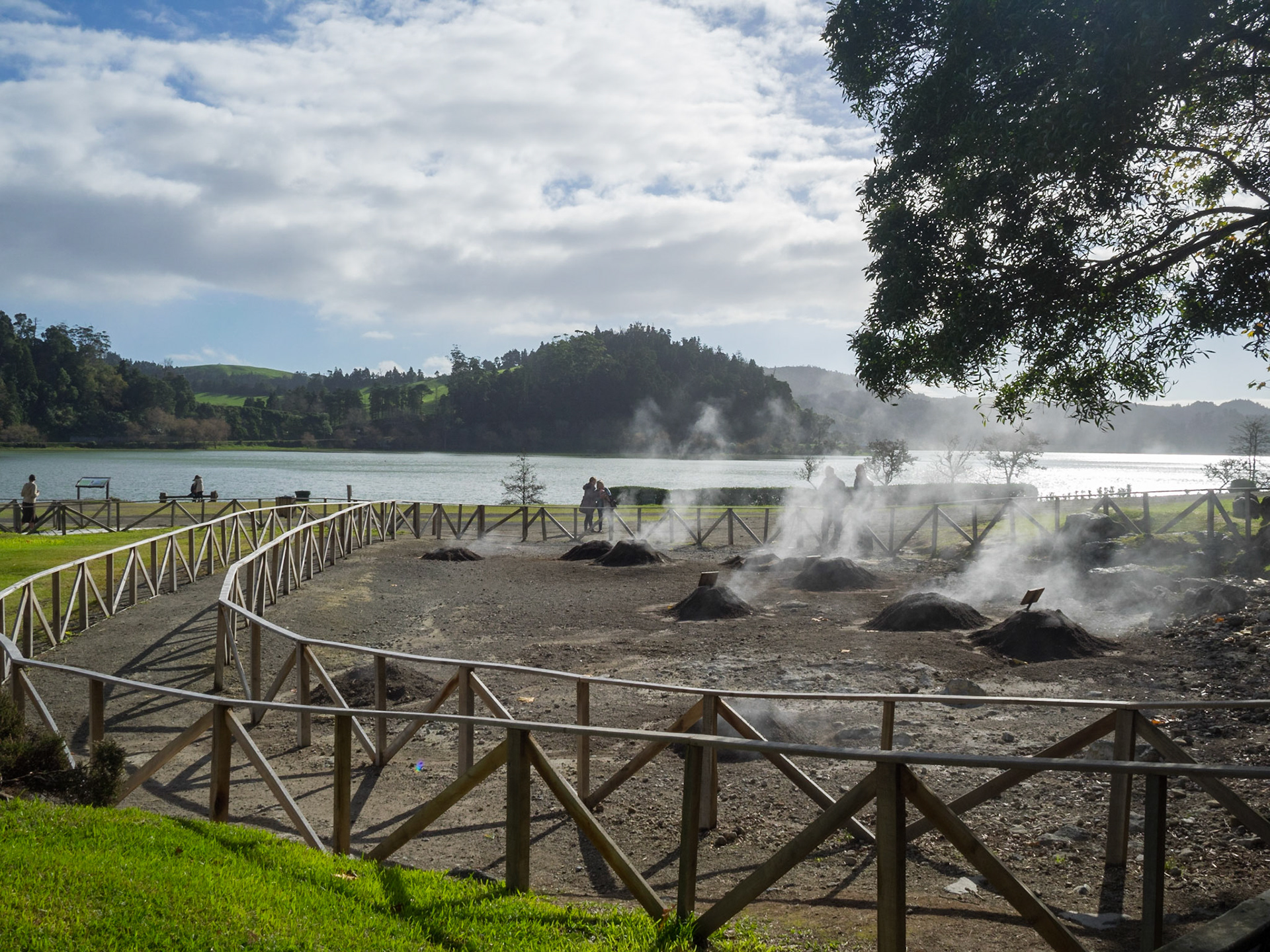 Cooking food in Furnas geothermal ground