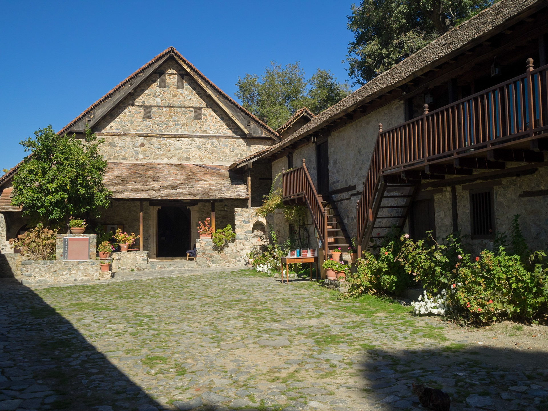 Agios Ioannis Lampadistis Monastery courtyard