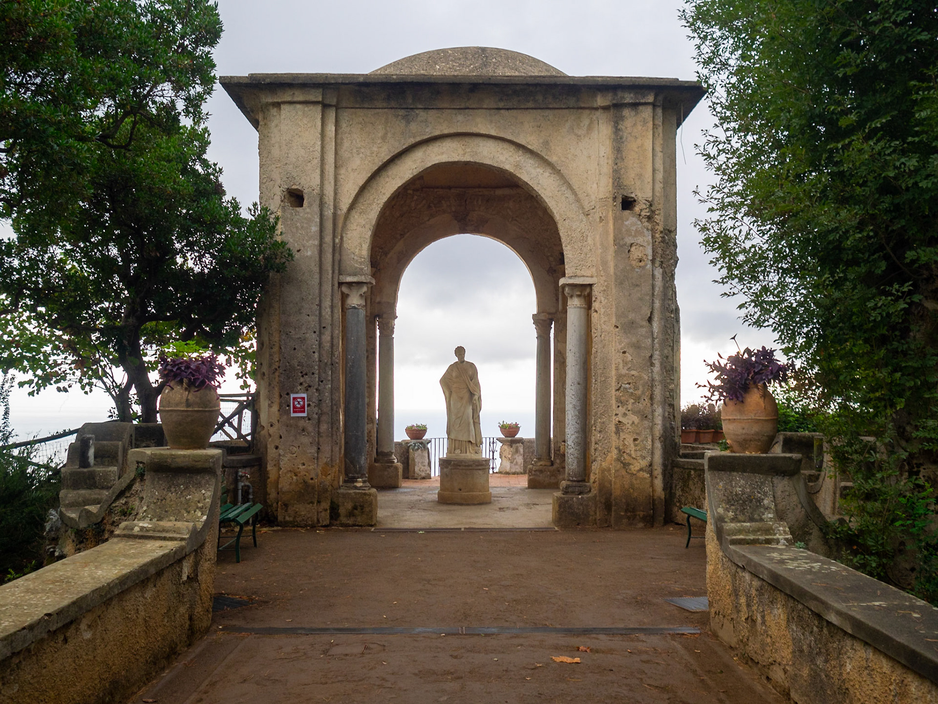 Statue of Ceres in Villa Cimbrone