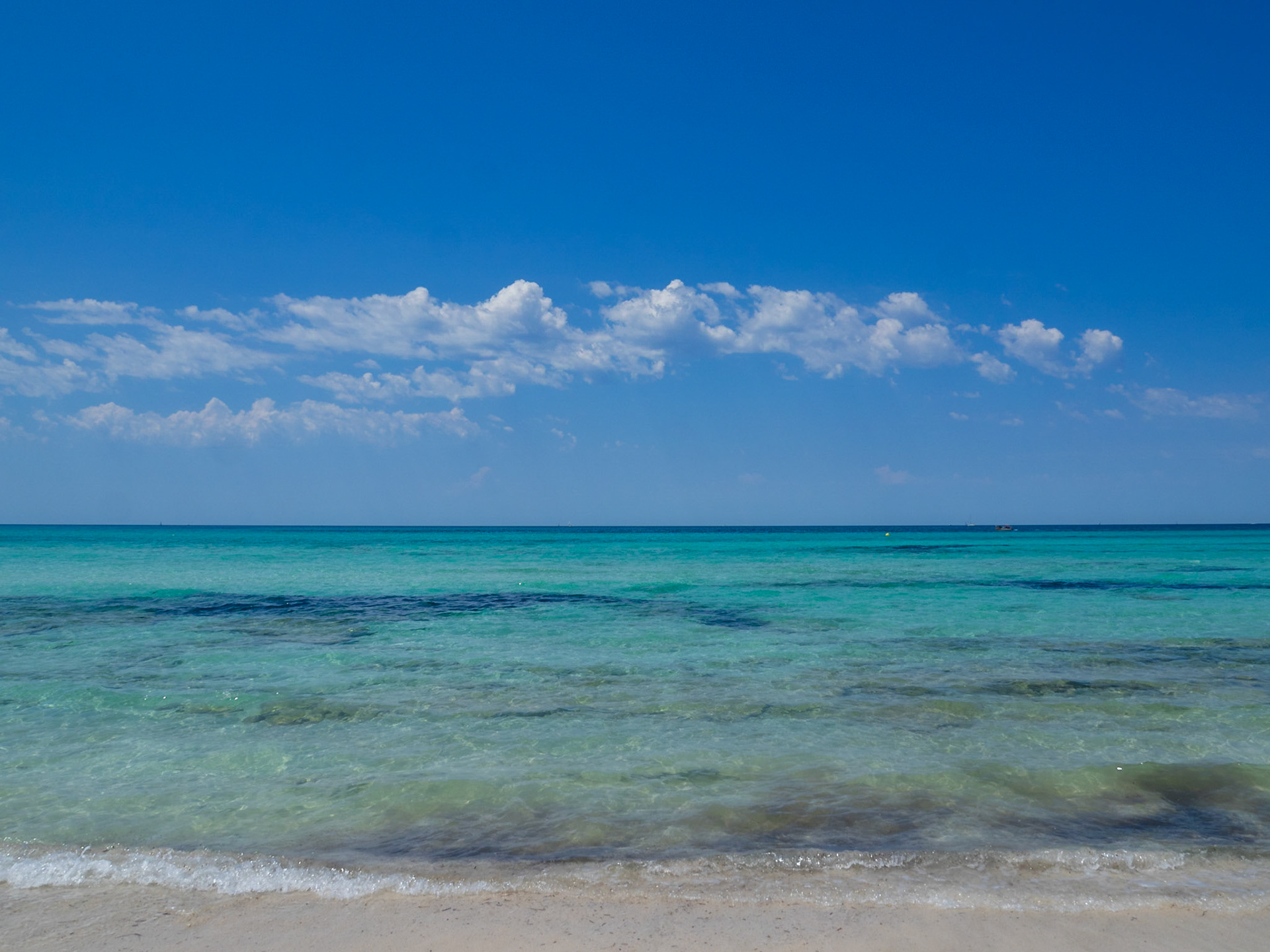 Es Trenc turquoise waters, Maiorca