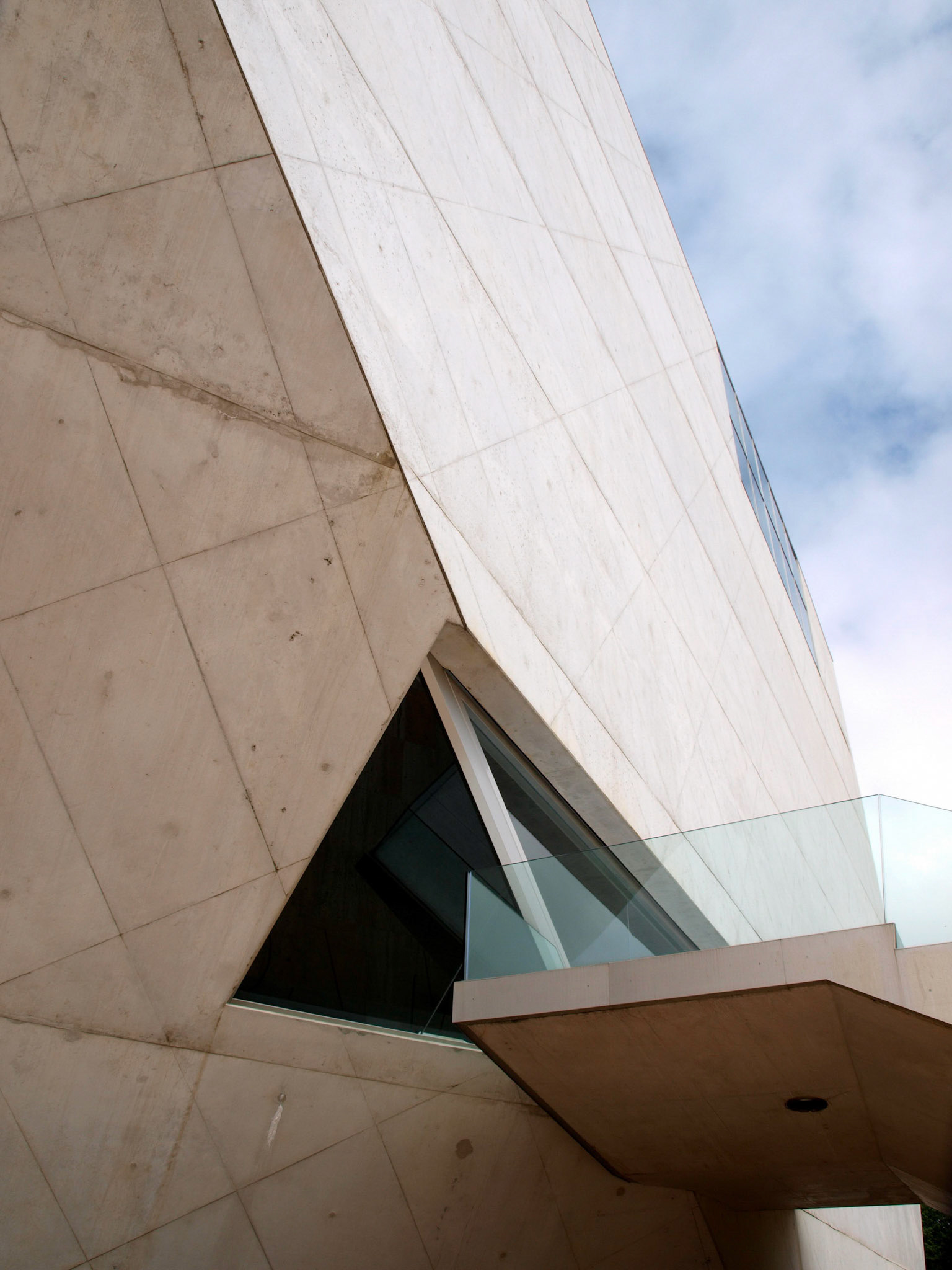 Exterior of the Casa da Música building by Rem Koolhaas