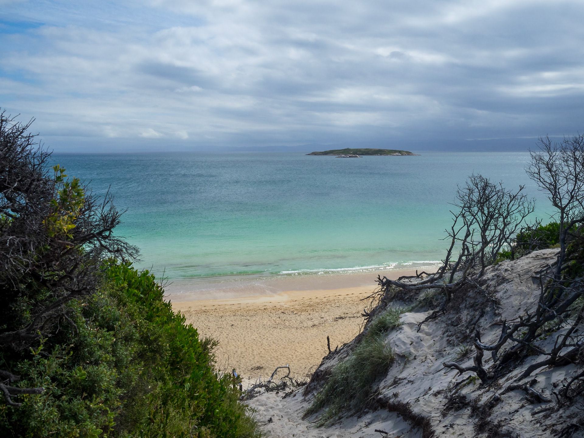 Path to Hazards Beach turquoise waters