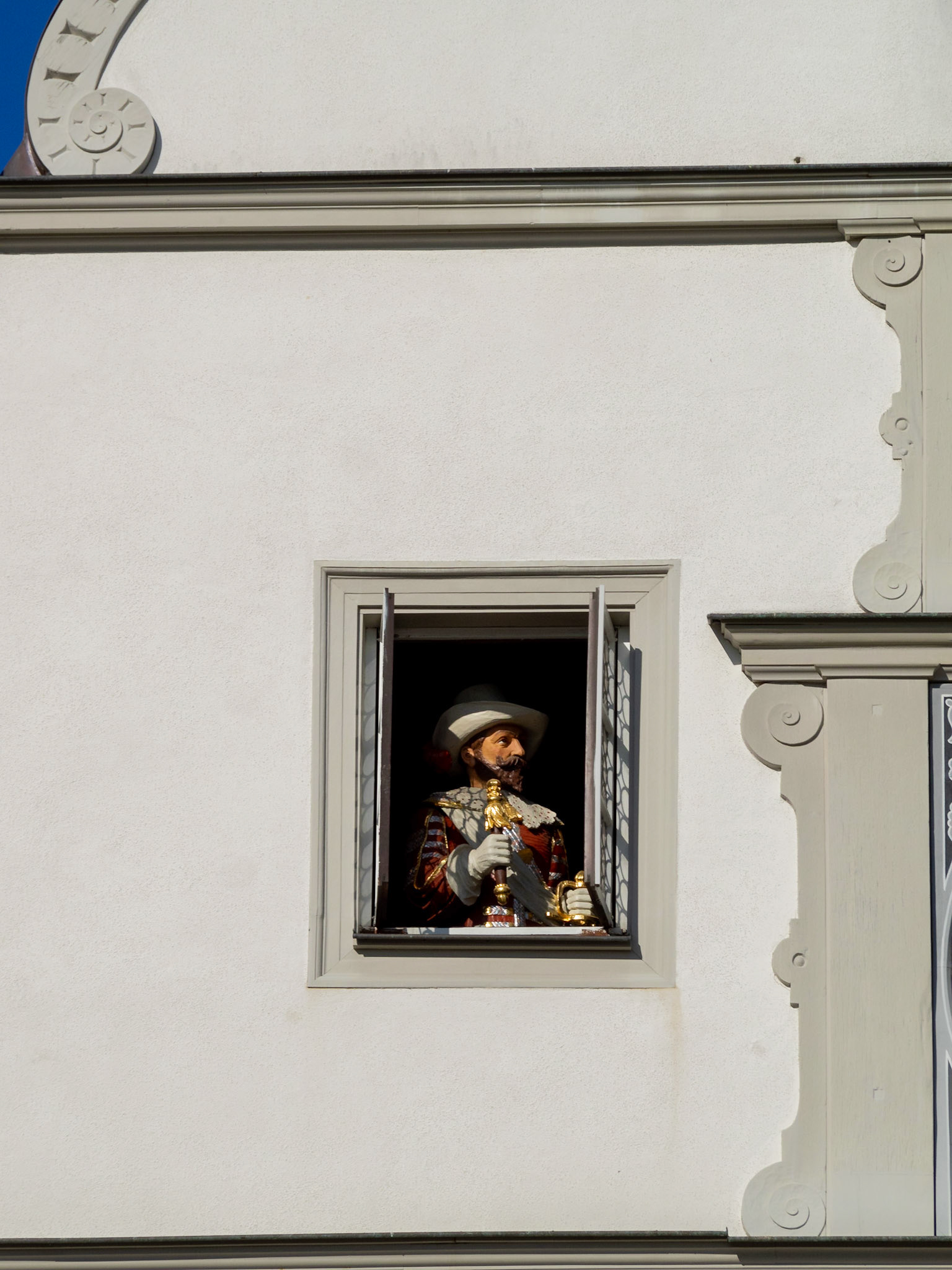 Rothenburg ob der Tauber Ratstrinkstube Burgomaster figures at the window drinking beer