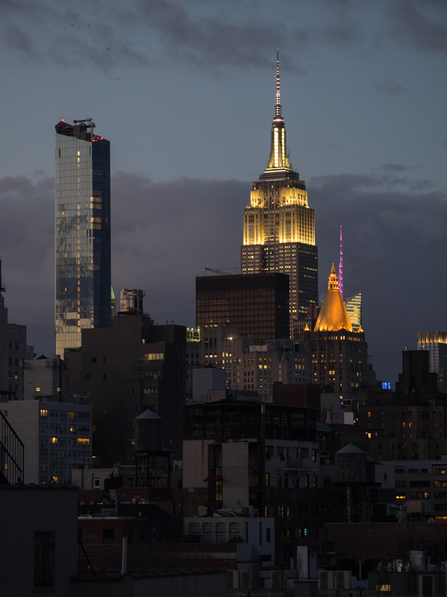 Midtown Manhattan skyline at night