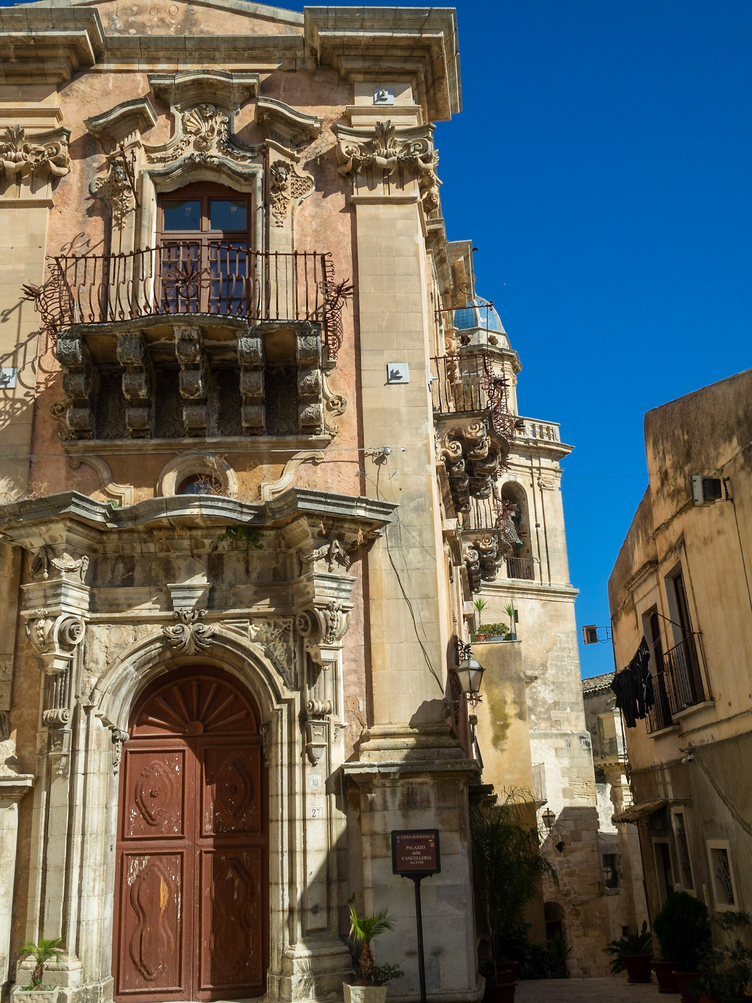 Baroque Palazzo della Cancelleria facade, Ragusa