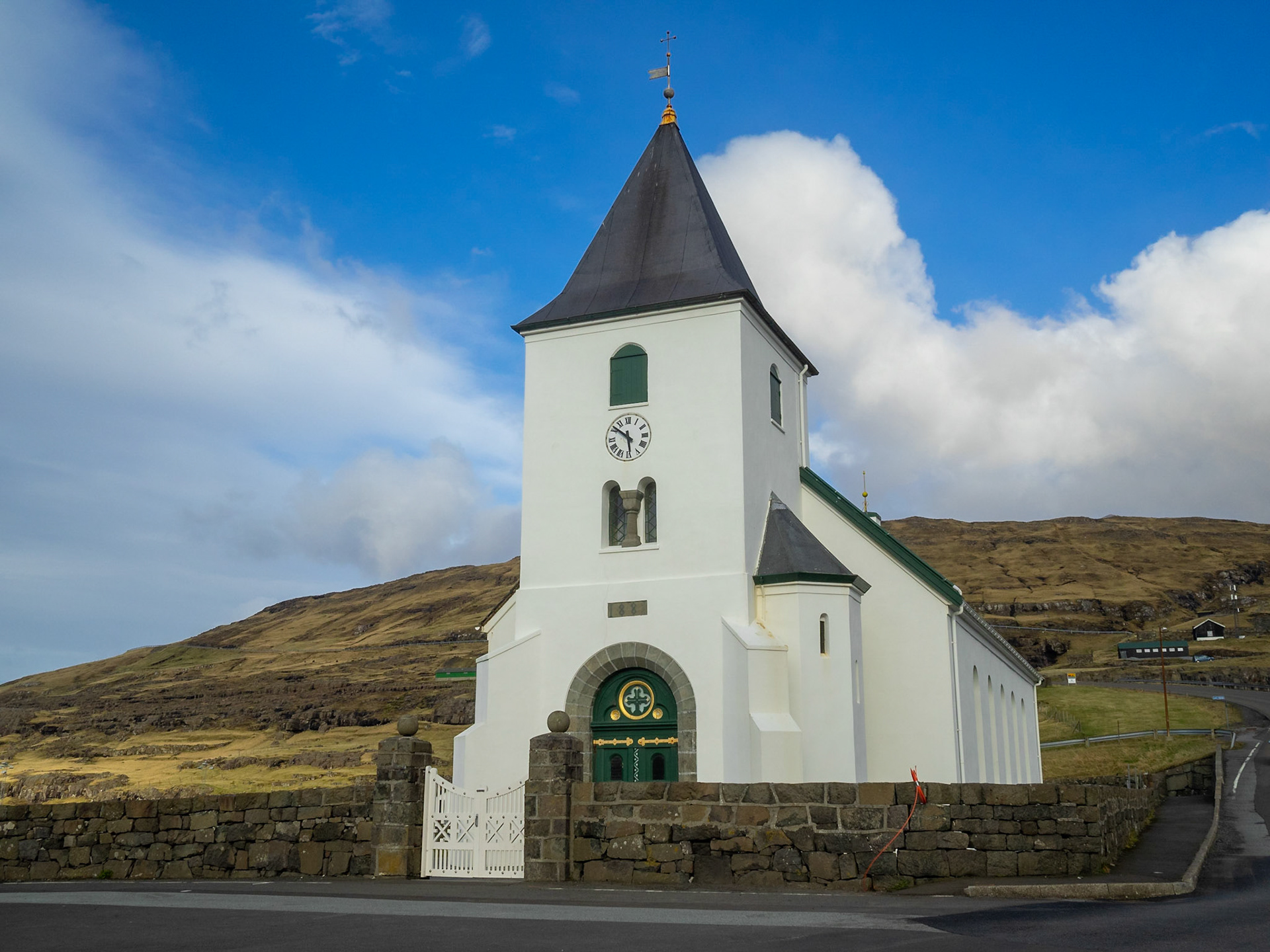 Eiði church