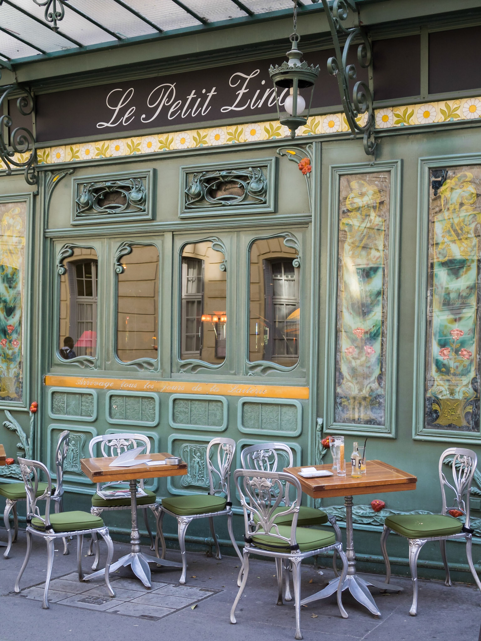 Emprty Art Nouveau Parisian cafe terrace
