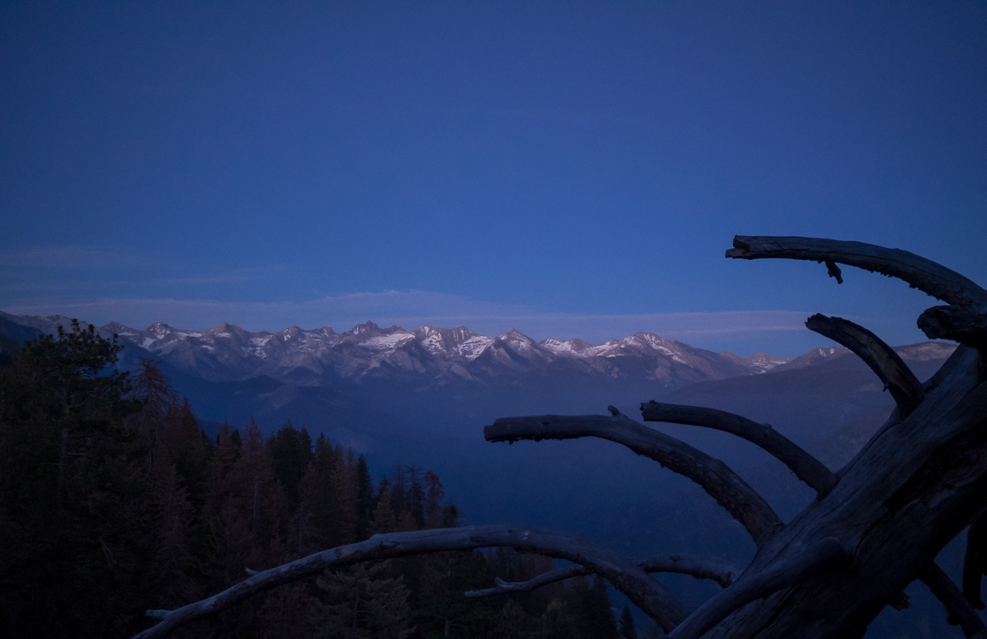 The mountains at dusk seen from Moro Rock
