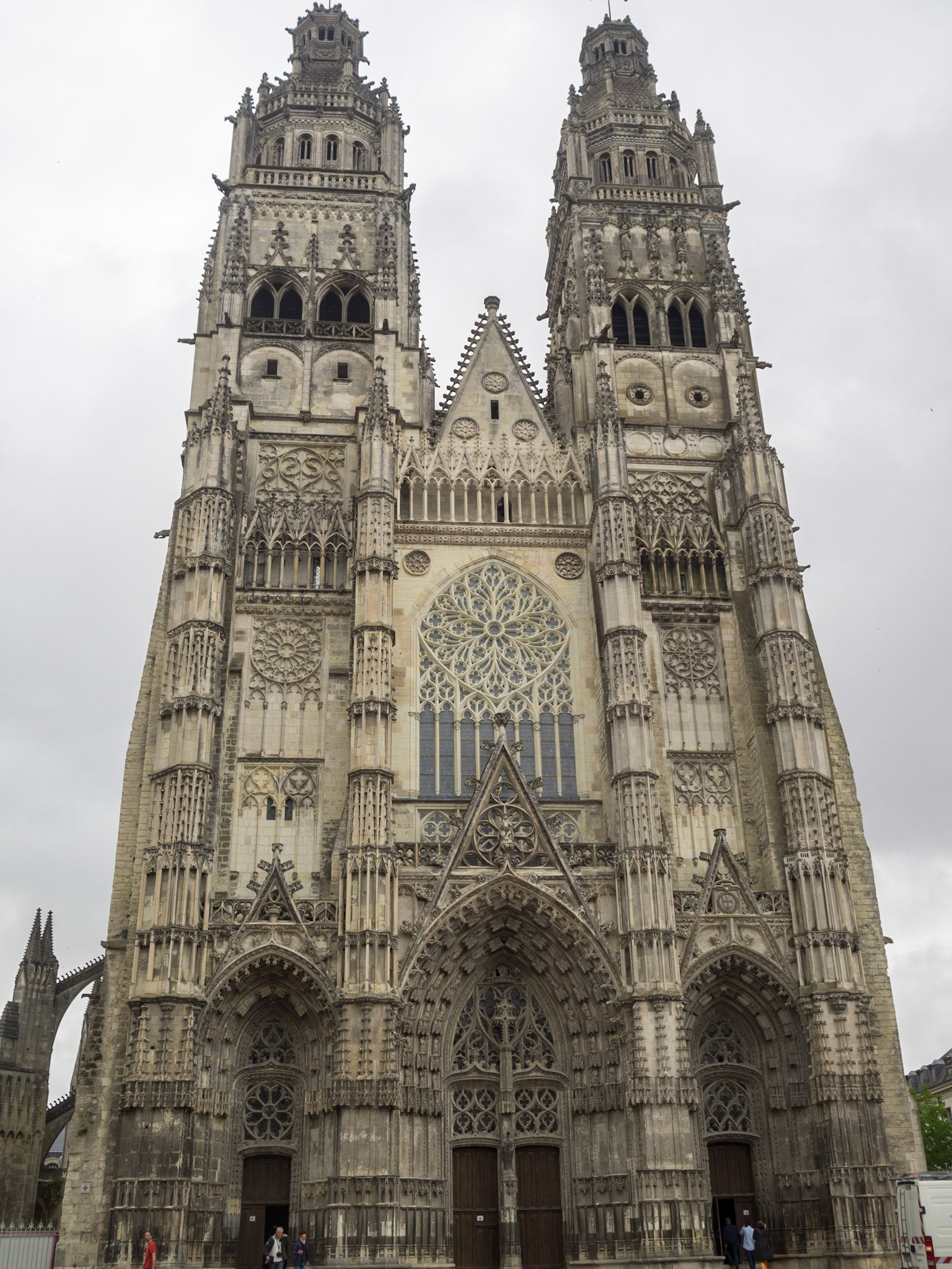 Saint Gatien's Cathedral facade