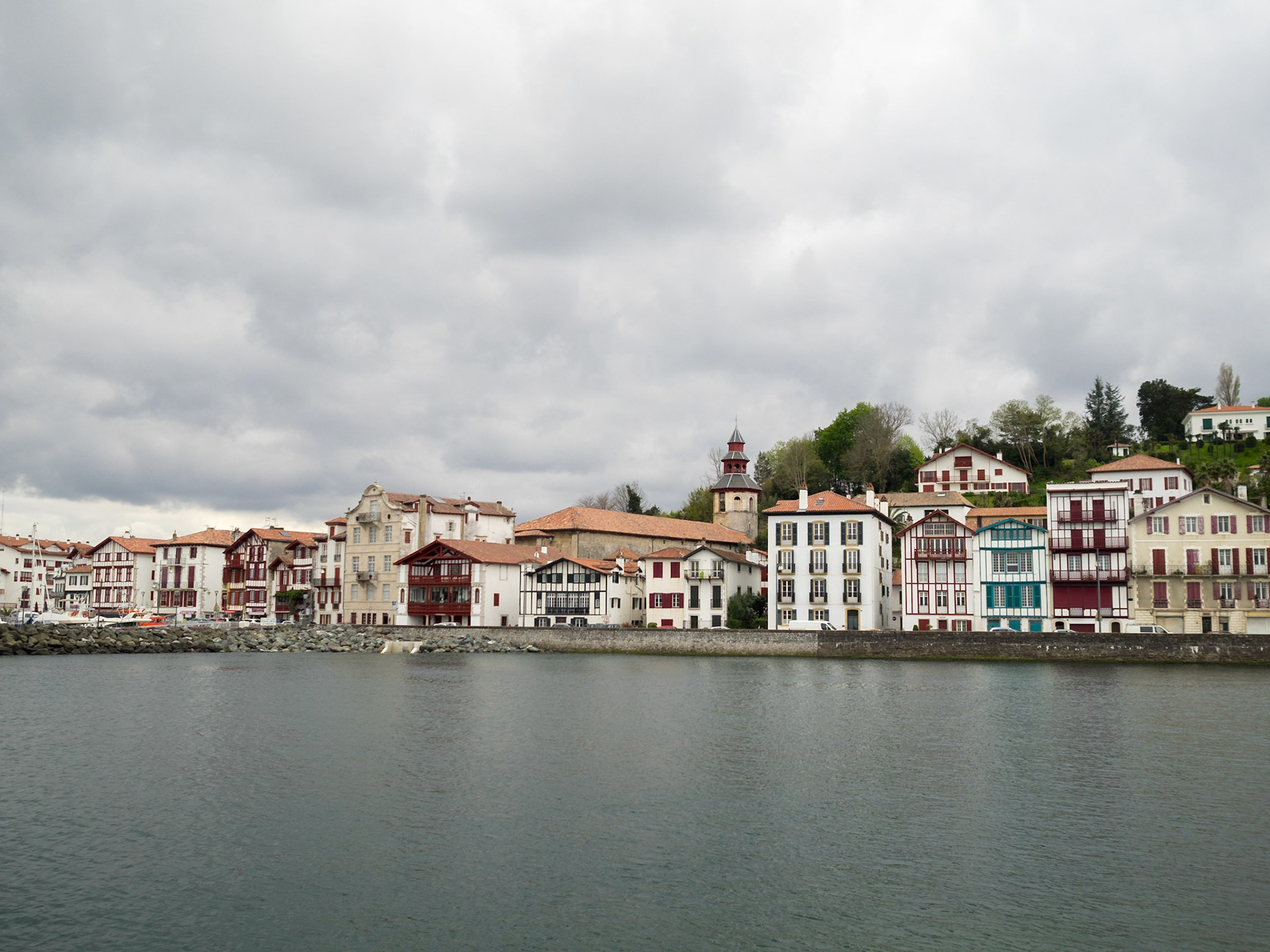 Saint-Jean-de-Luz port houses