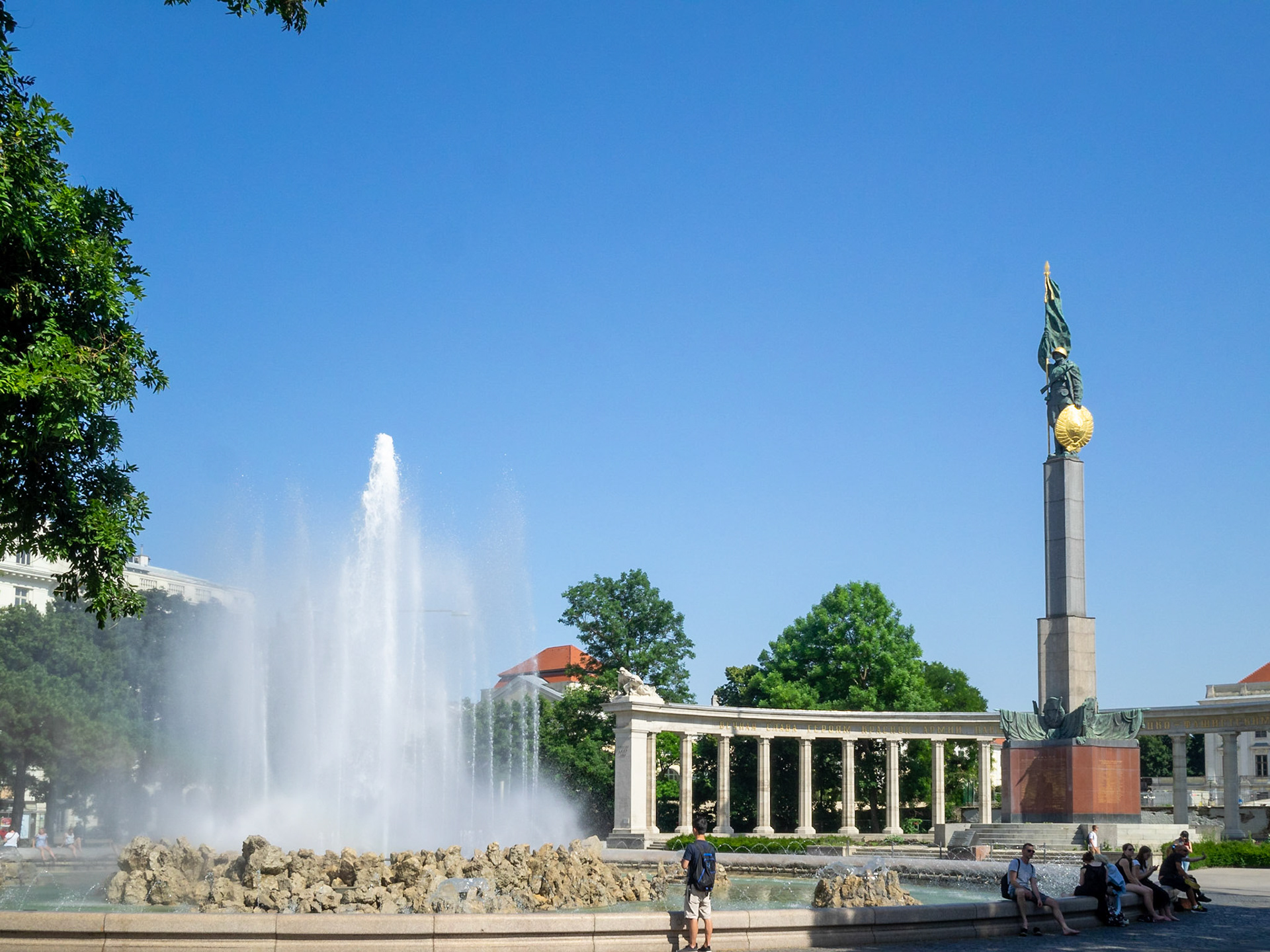 Vienna's Hero's Monument of the Red Square