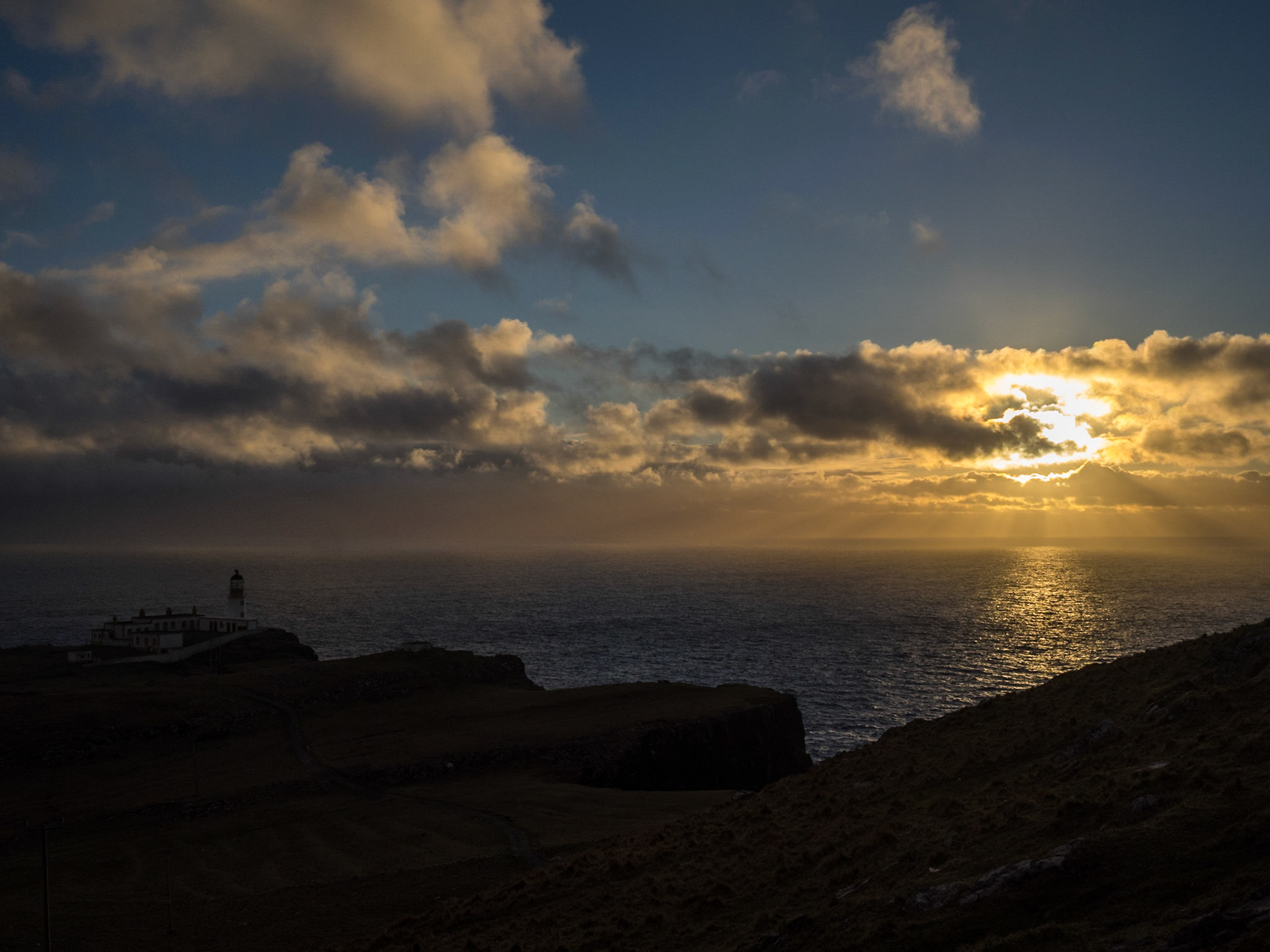 Sun setting down over the sea at Neist Point