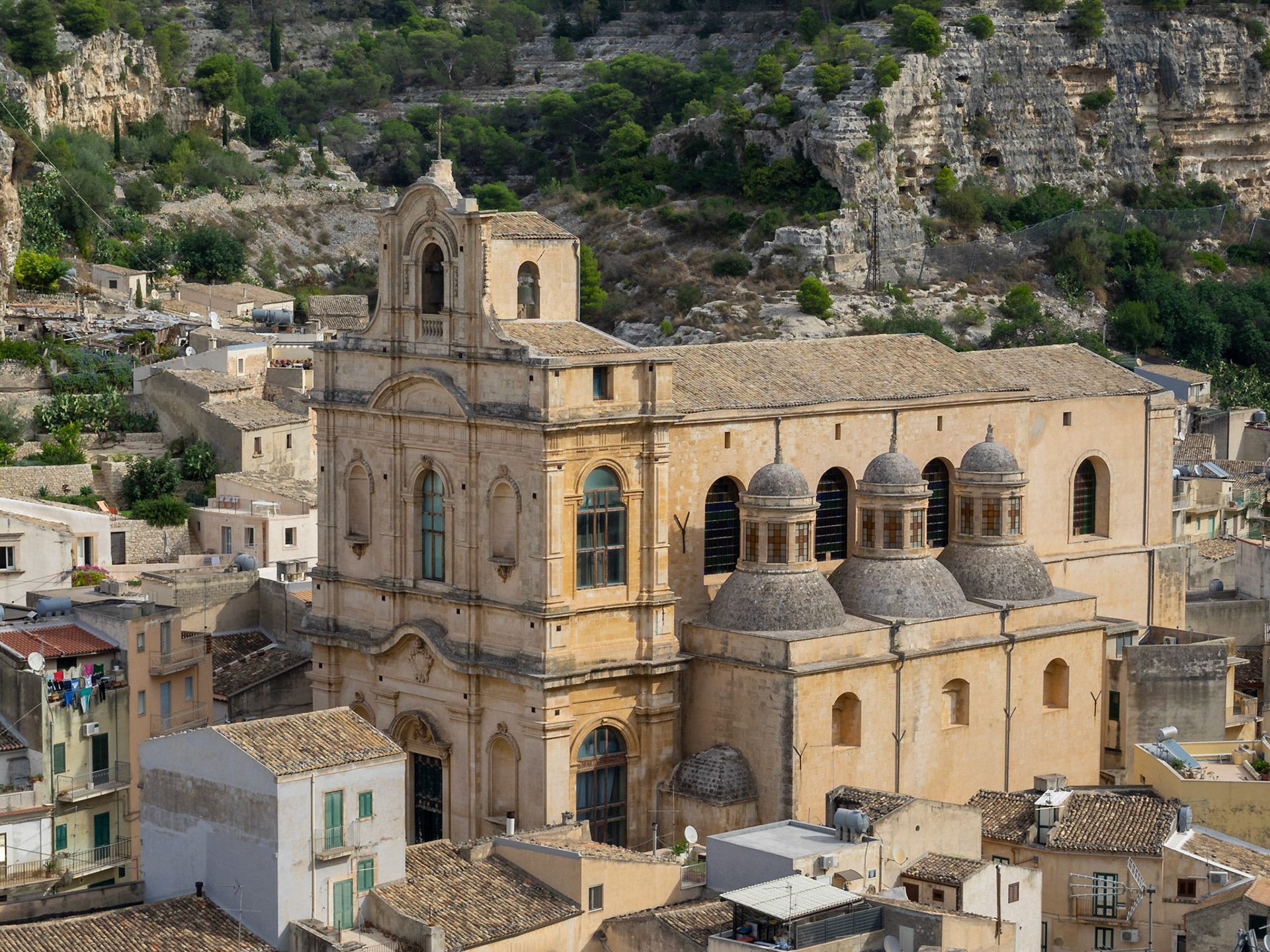 Santa Maria la Nova over Scicli houses