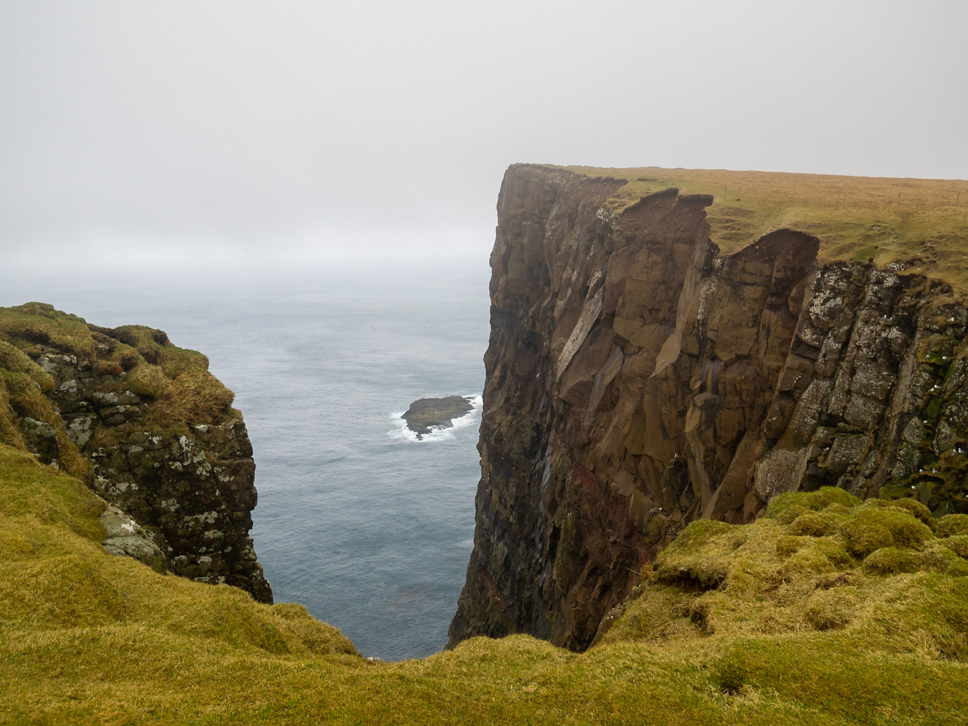 View out to the Atlantic from the top of Mykines cliffs
