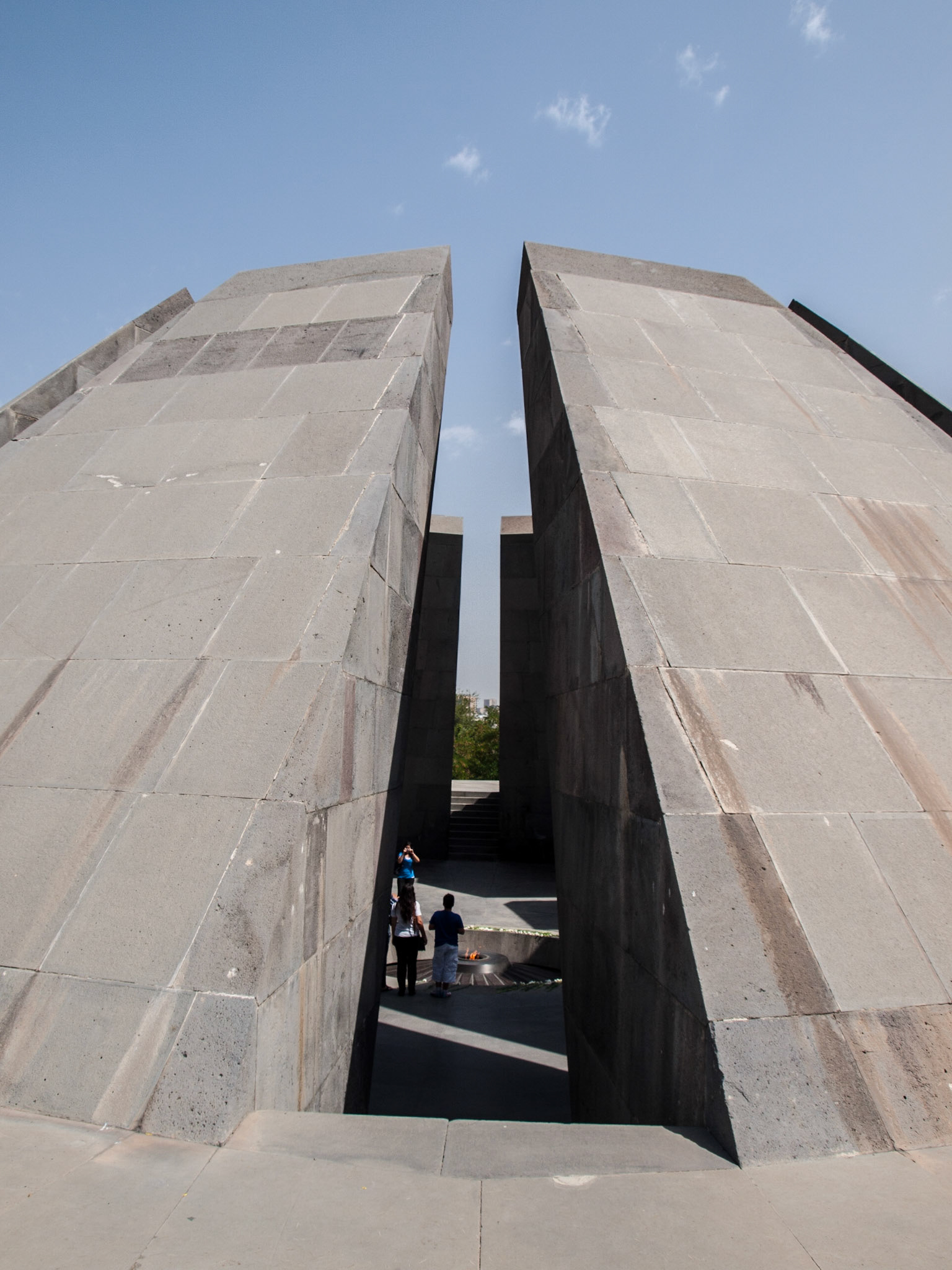 Armenian genocide memorial (Tsitsernakaberd)
