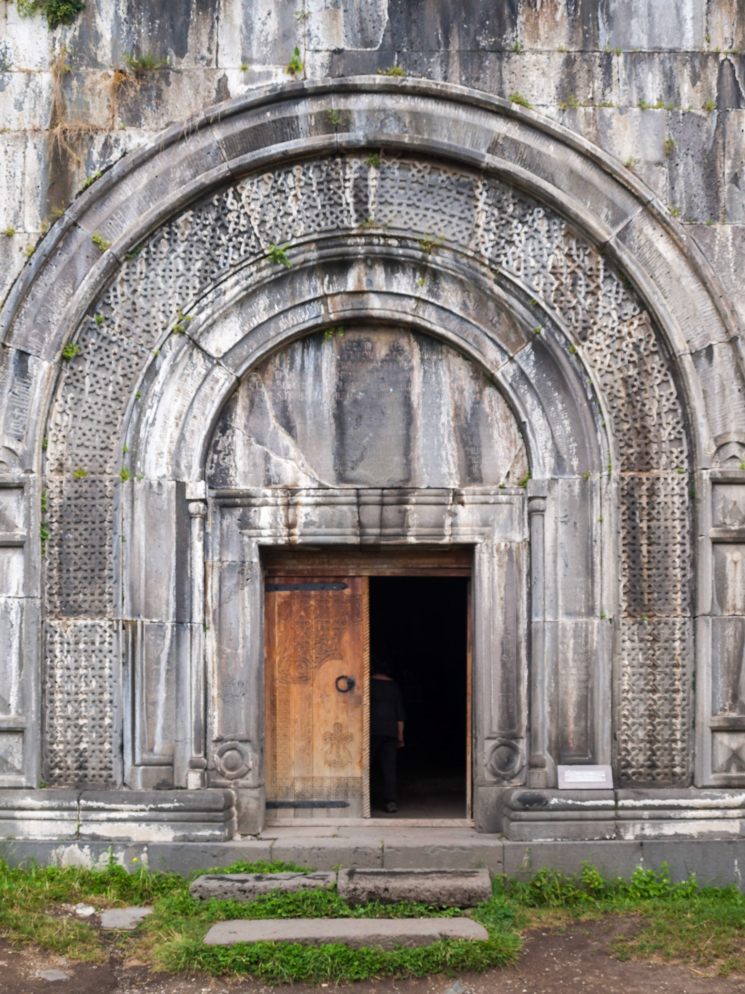 Surp Nishan gavit doot, Haghpat Monastery