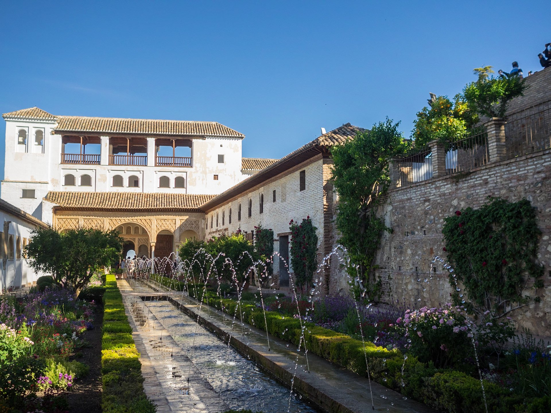 Patio de la Acequia fountain and garden