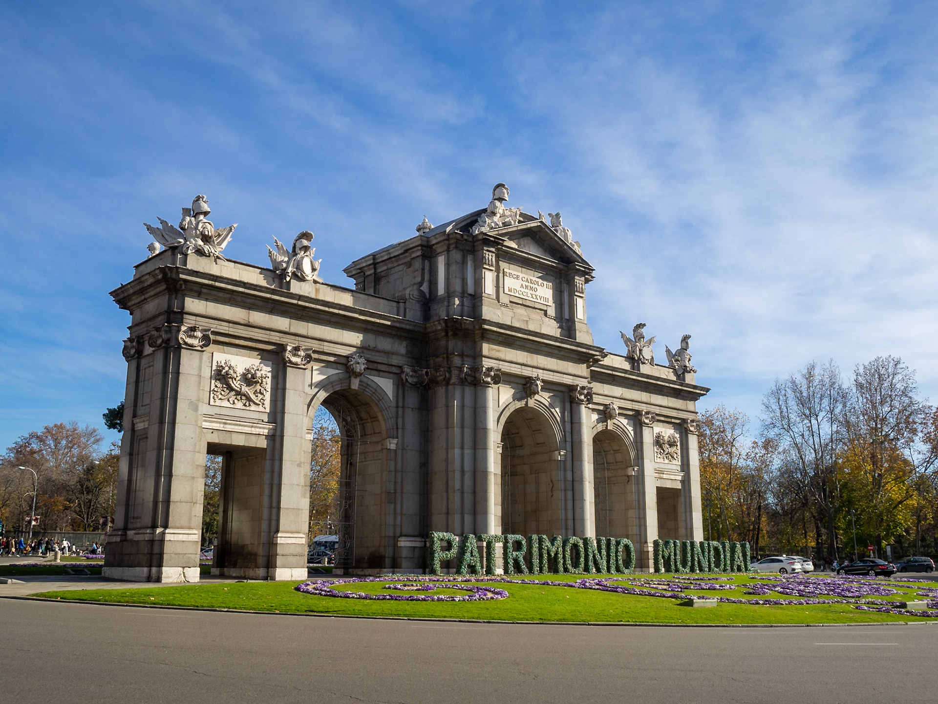 Madrid Puerta de Alcalá arch with no traffic in the square