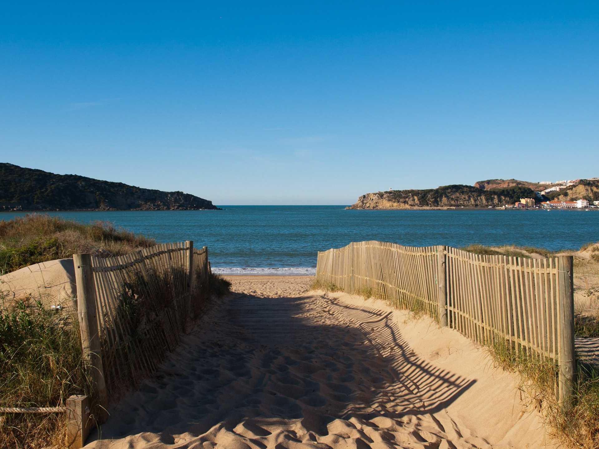 São Martinho do Porto bay