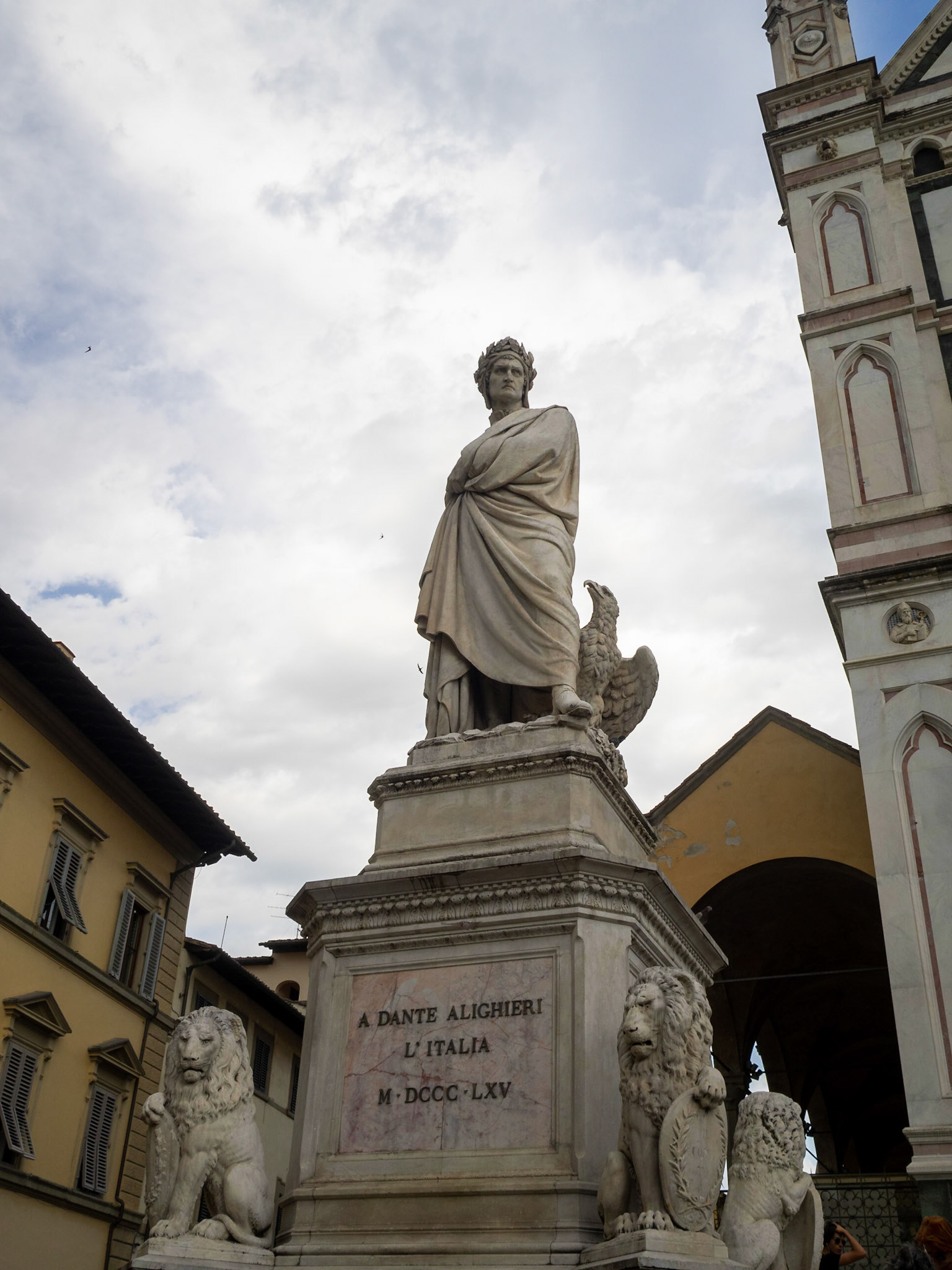 Dante statue in Florence