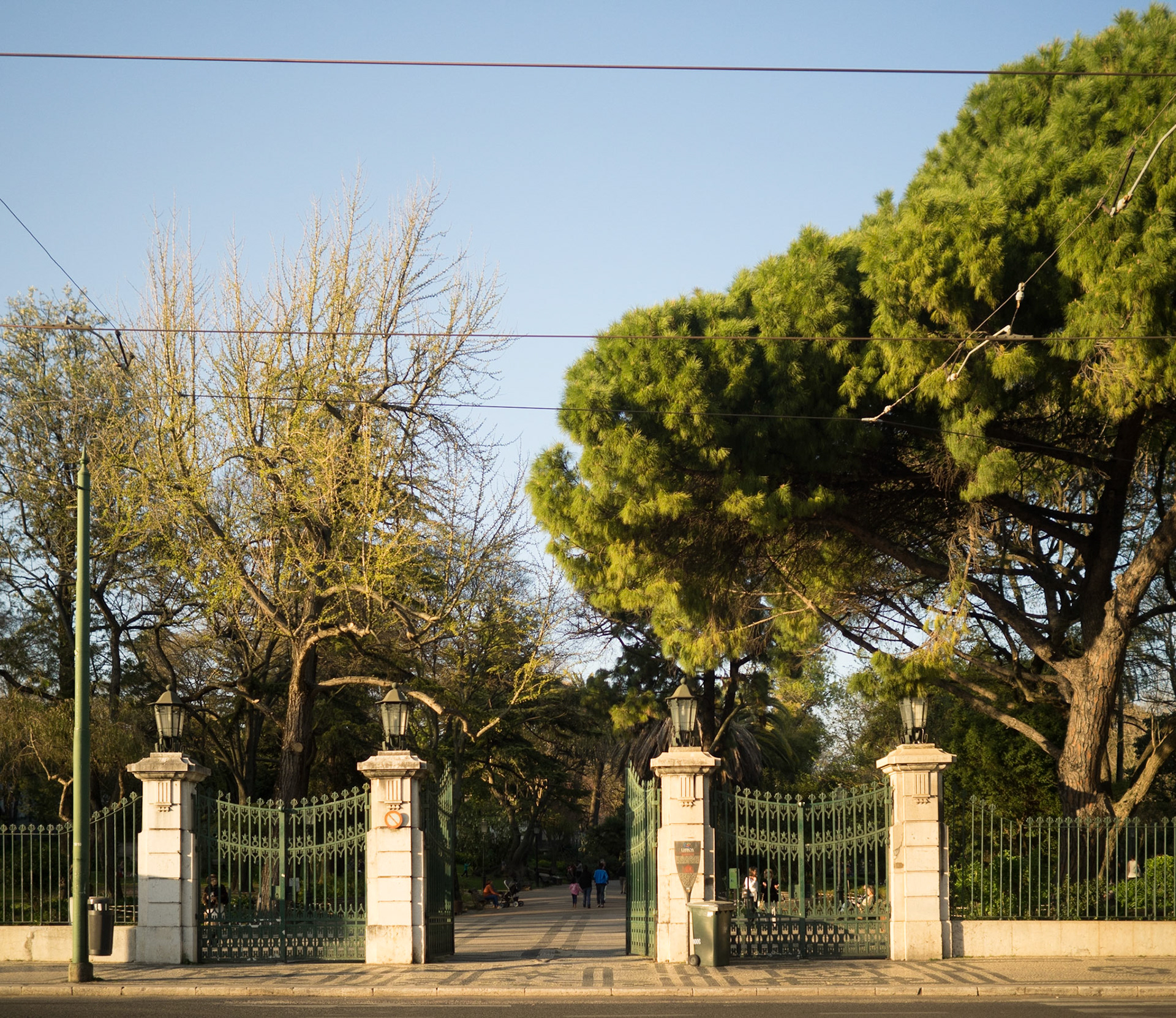 Estrela park entrance gates