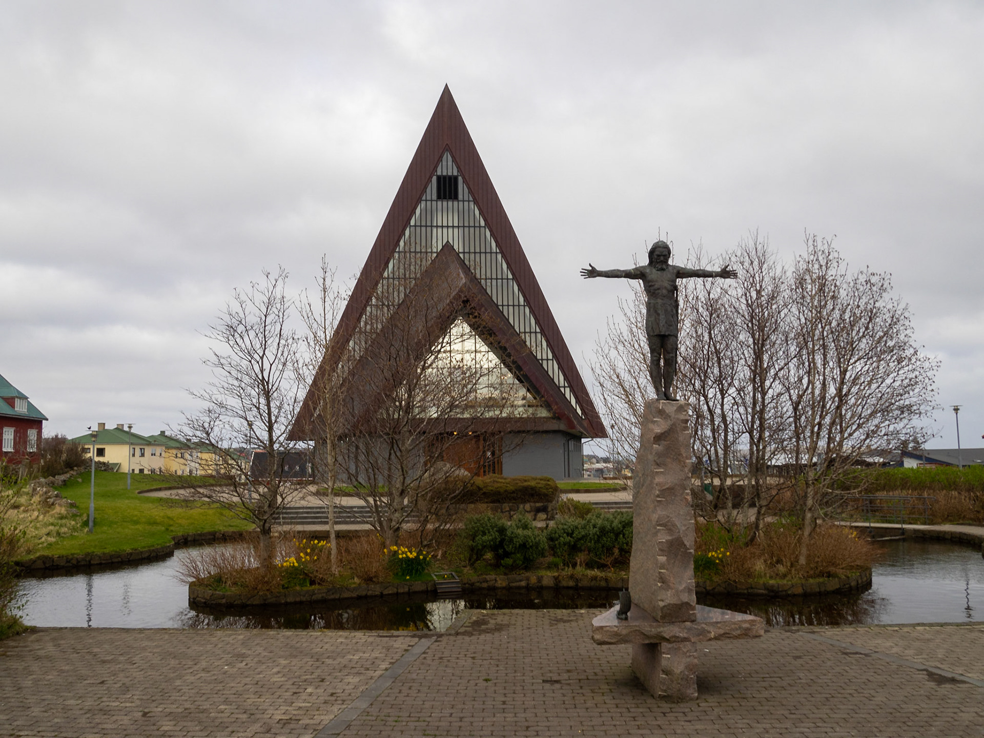 Vesturkirkjan façade and Christ sculpture by Hans Pauli Olsen