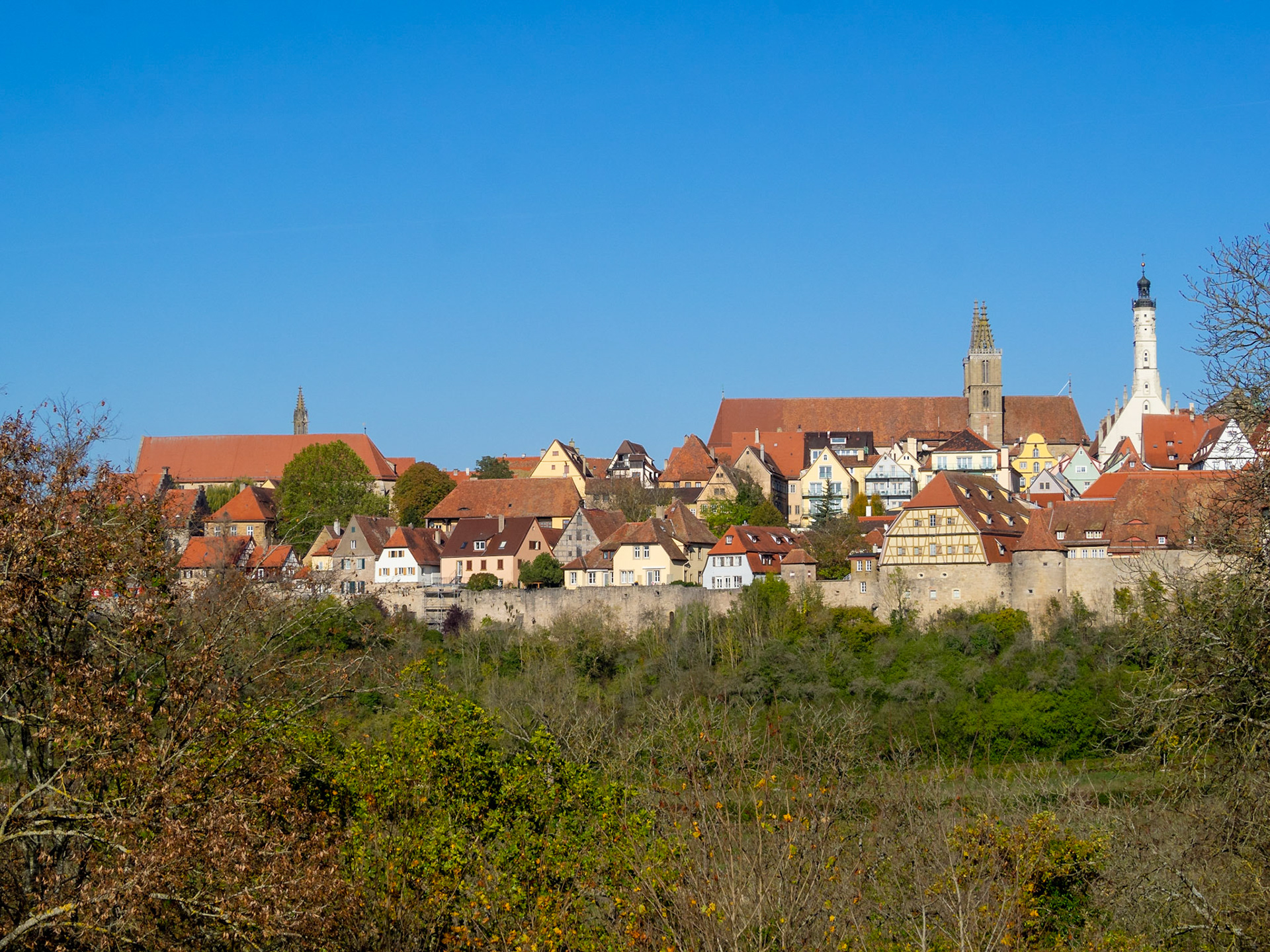 View of Rothenburg ob der Tauber skyline and city wall