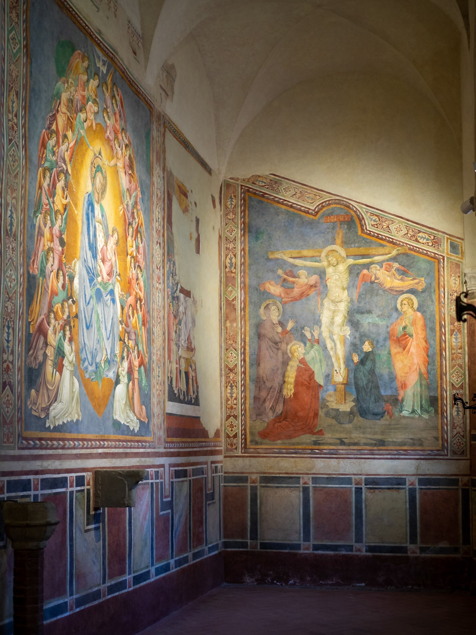 Wall frescos if the Church of San Lorenzo in Ponte, San Gimignano