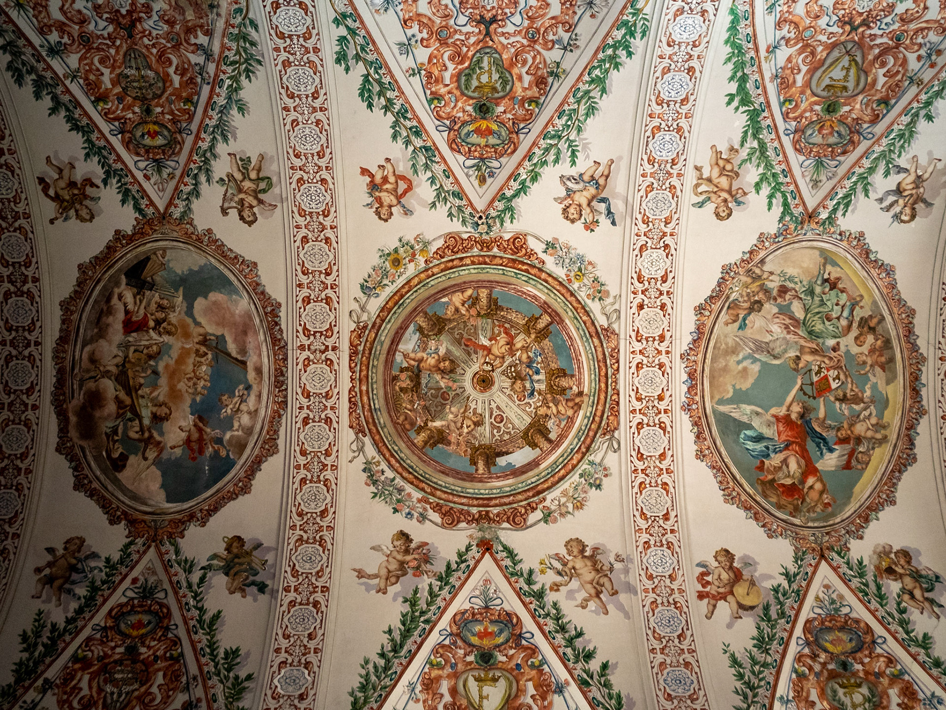 Hospital de los Venerables church barrel vault ceiling frescoes by Lucas de Valdes