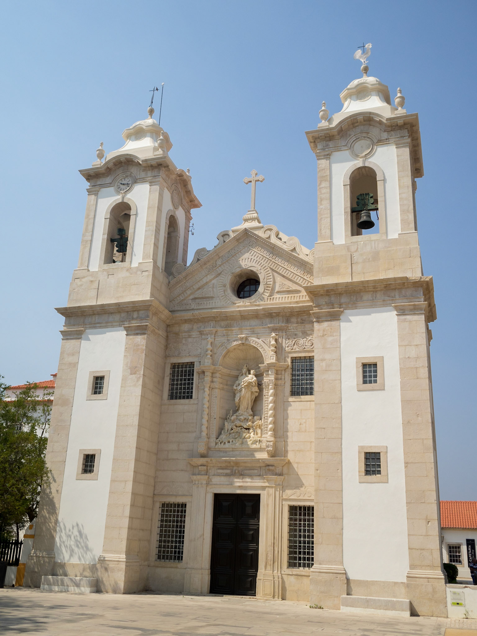 Facade of Our Lady of Penha de França chapel, Vista Alegre