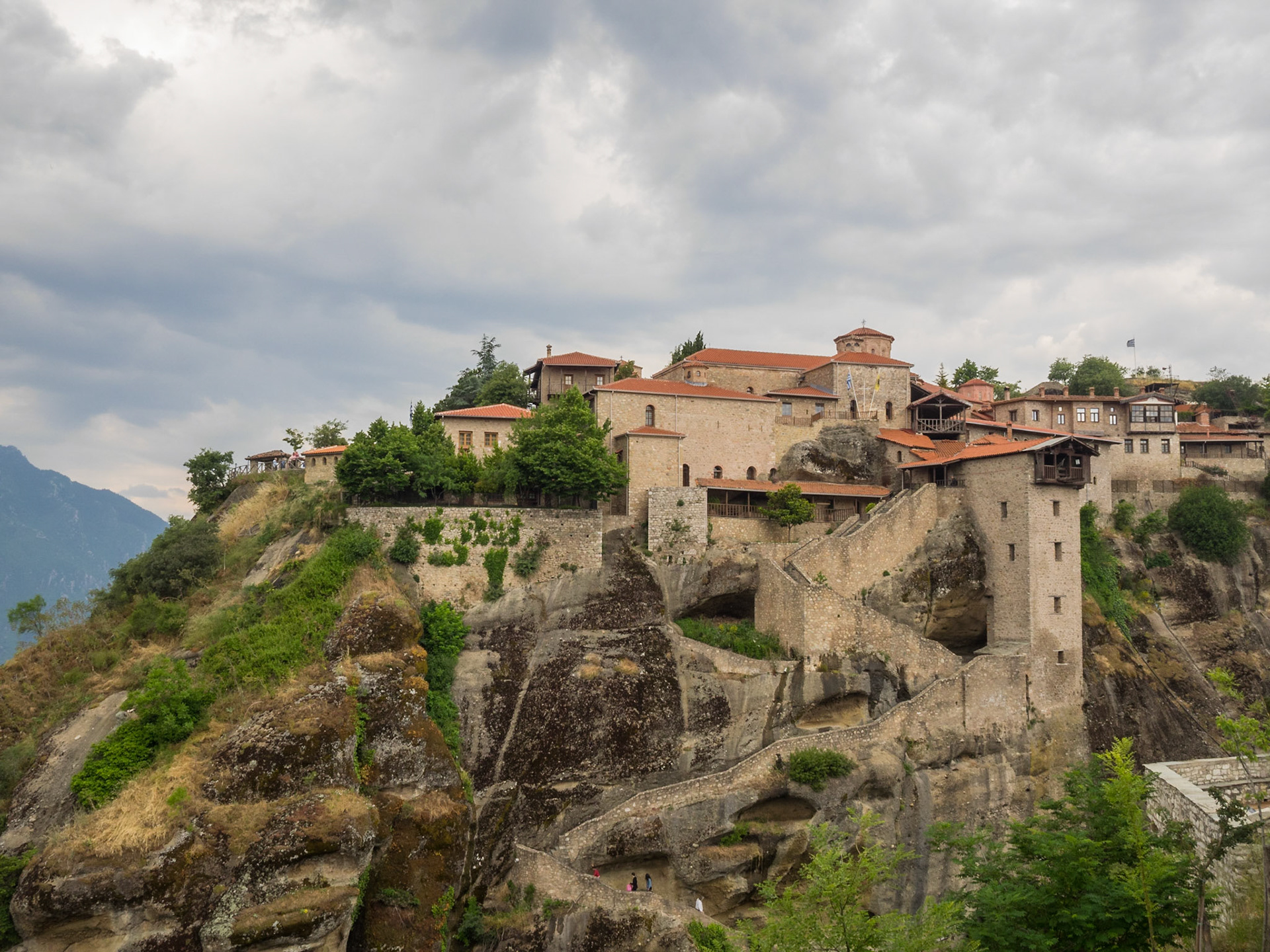 Moni Megalou Meteorou monastery atop the rocks in Meteora