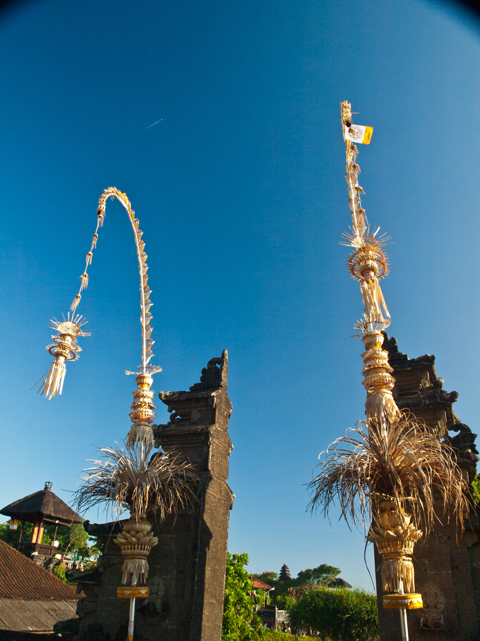 Balinese street decorations in Tanah Lot temple entrance