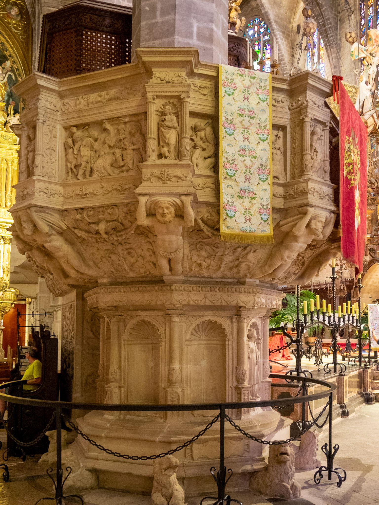 Pulpit od Mallorca Cathedral