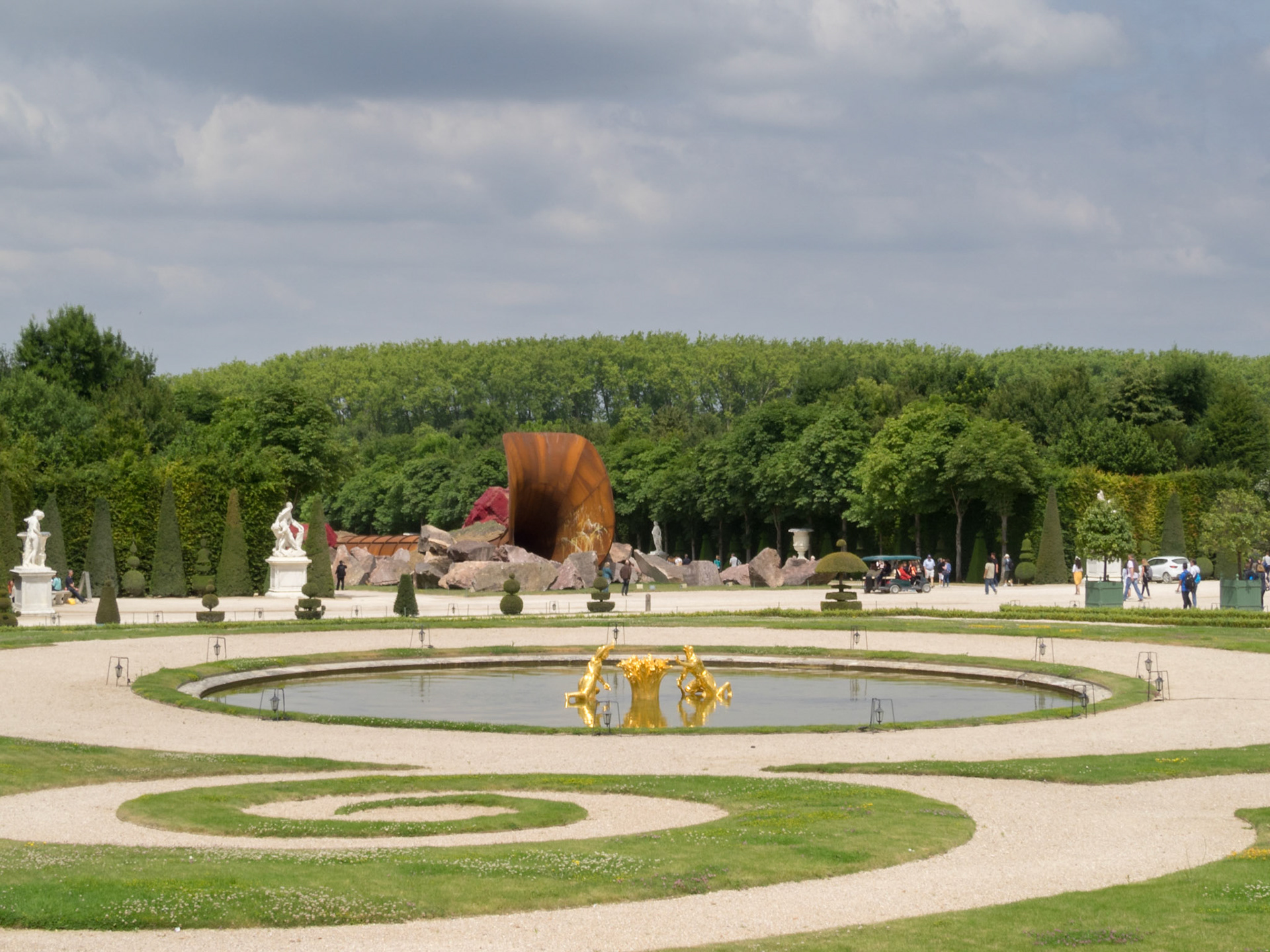 Versailles palace gardens with Anish Kapoor Dity Corner installation