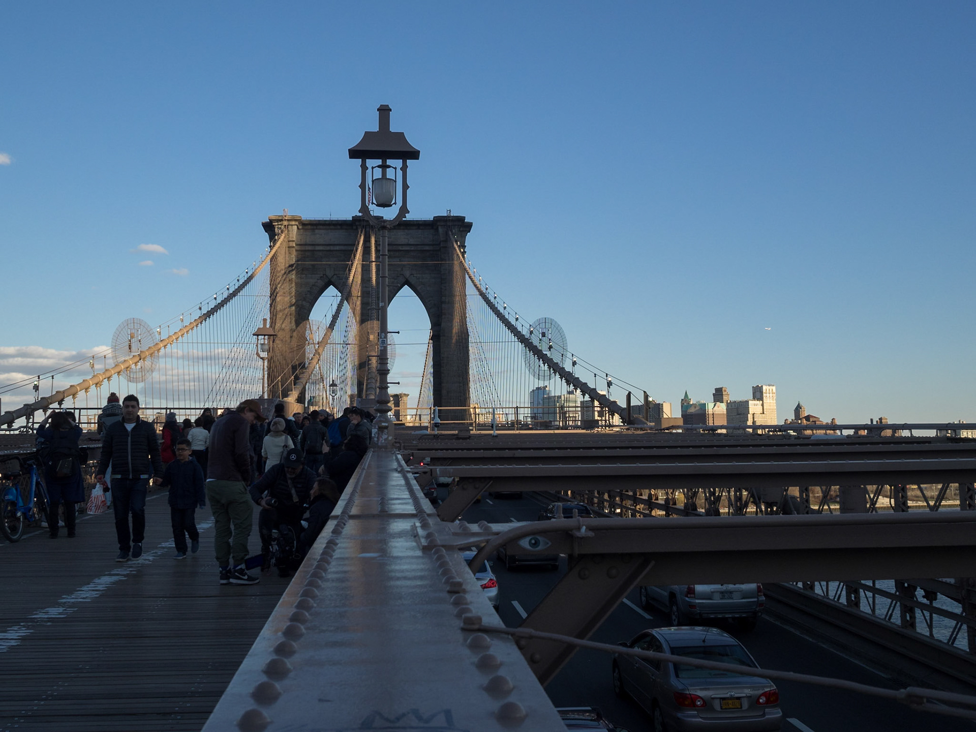 Brooklyn Bridge crossing from Manhattan