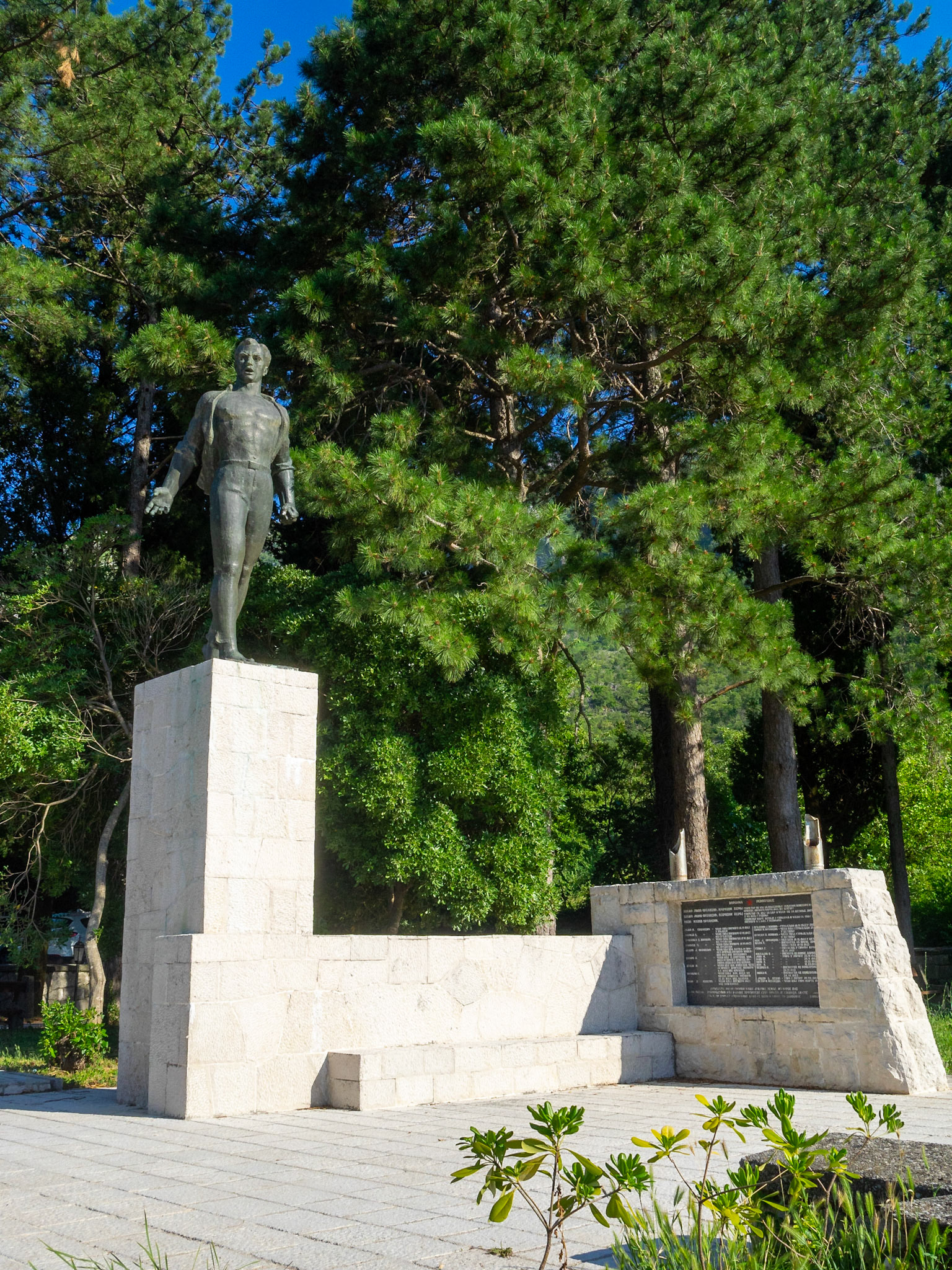 Monument to the war heroes, Montenegro