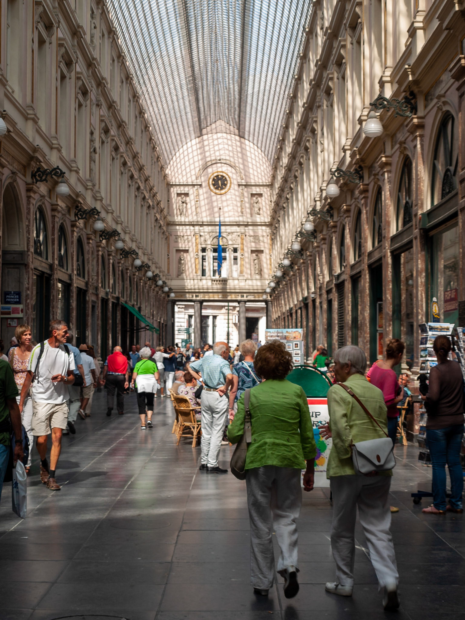 St-Hubert galleries interior