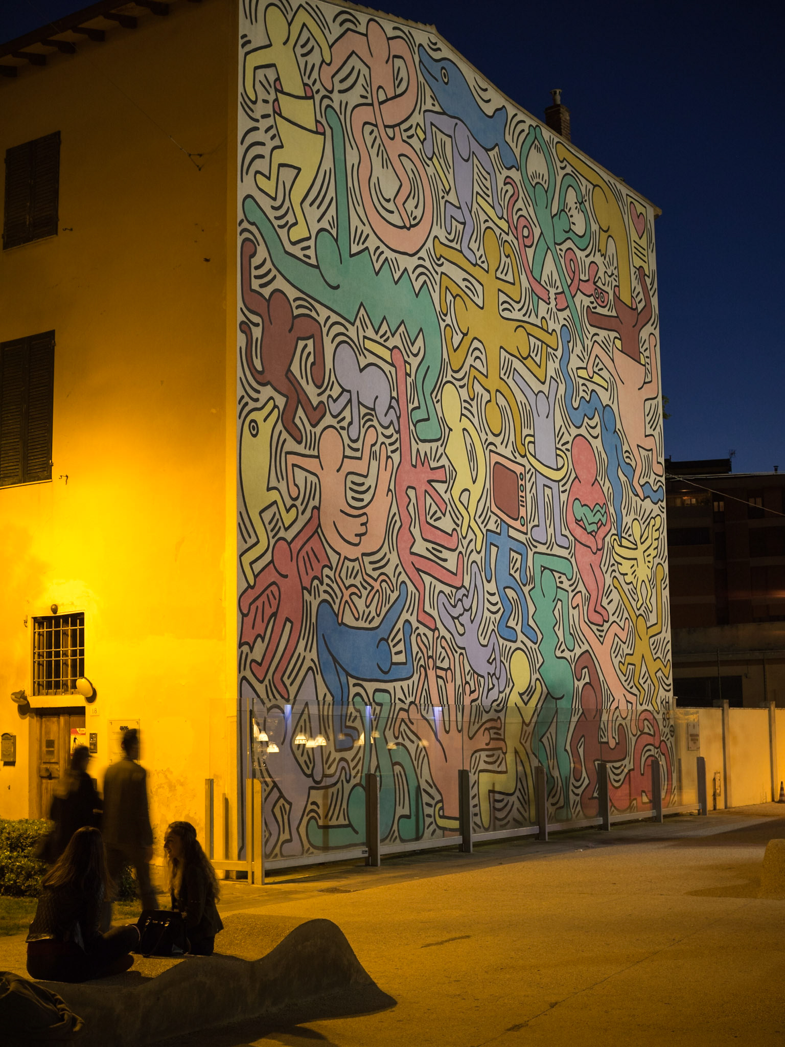 Keith Haring work in Pisa, night shot