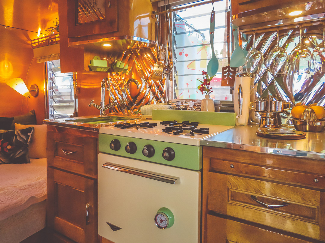 Vintage '60s Travel Trailer Restoration