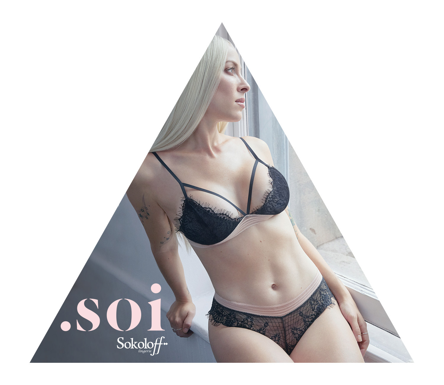Présentoir triangulaire