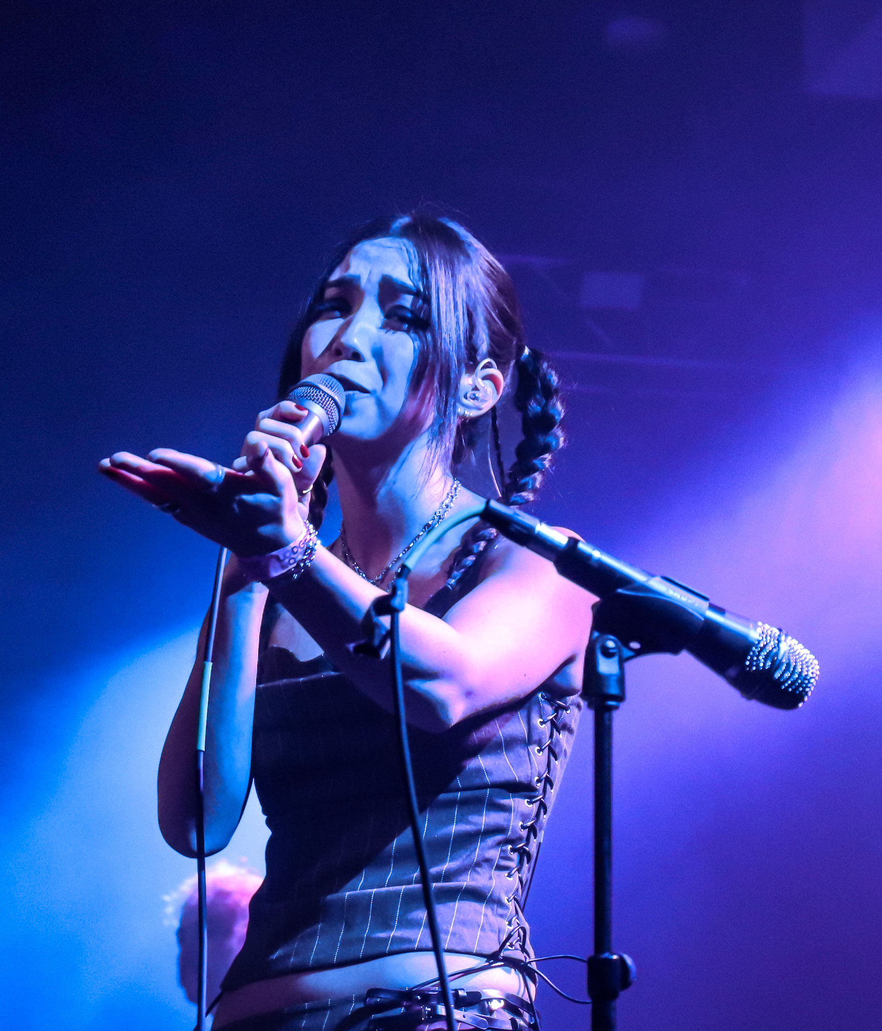 wallice at lodge room, 12/6/22