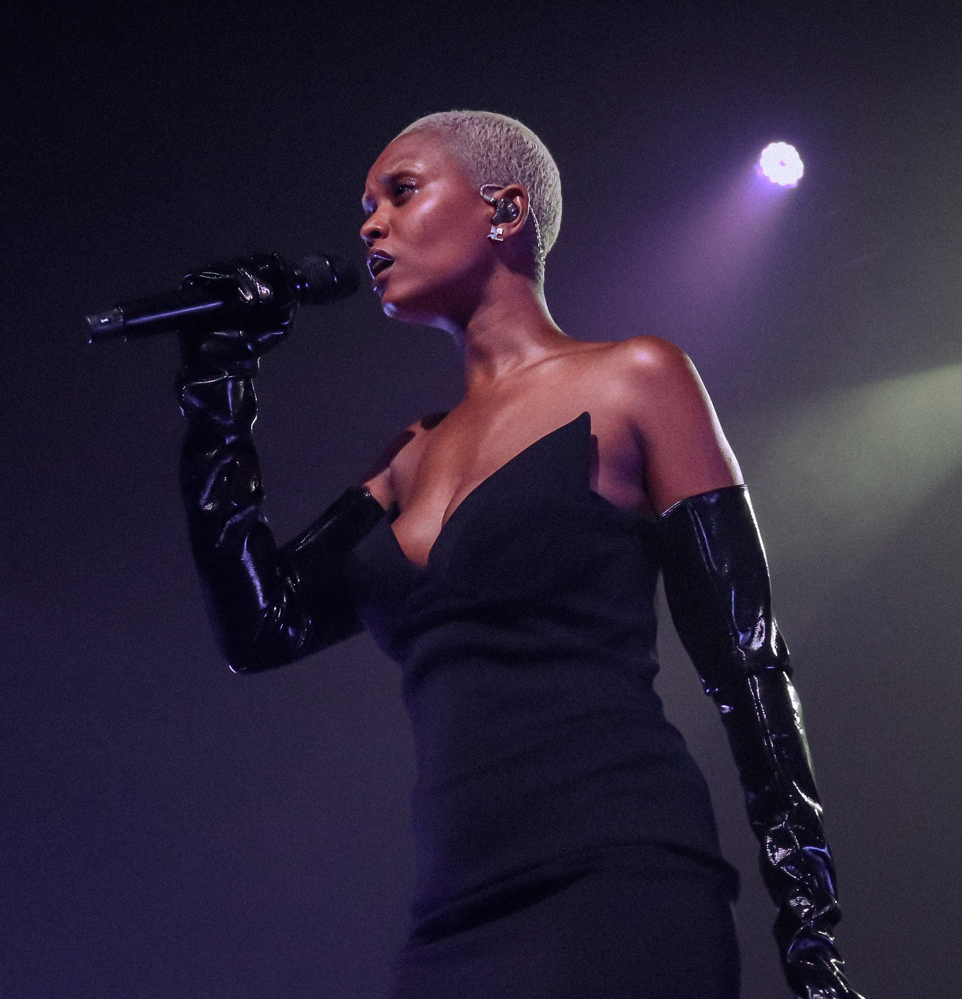 kelela at the fonda, 4/1/23